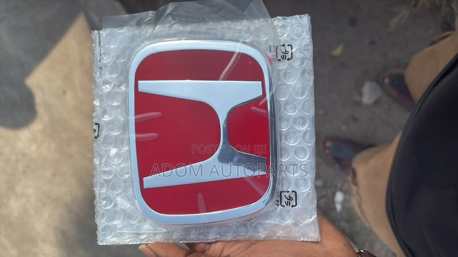 Honda Civic Glass Crown Emblem Logo 2016 - 2021