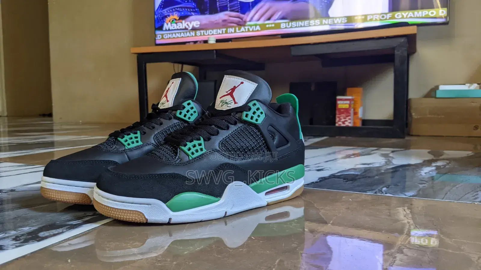 Jordan Retro 4 Sb Black Pine Green