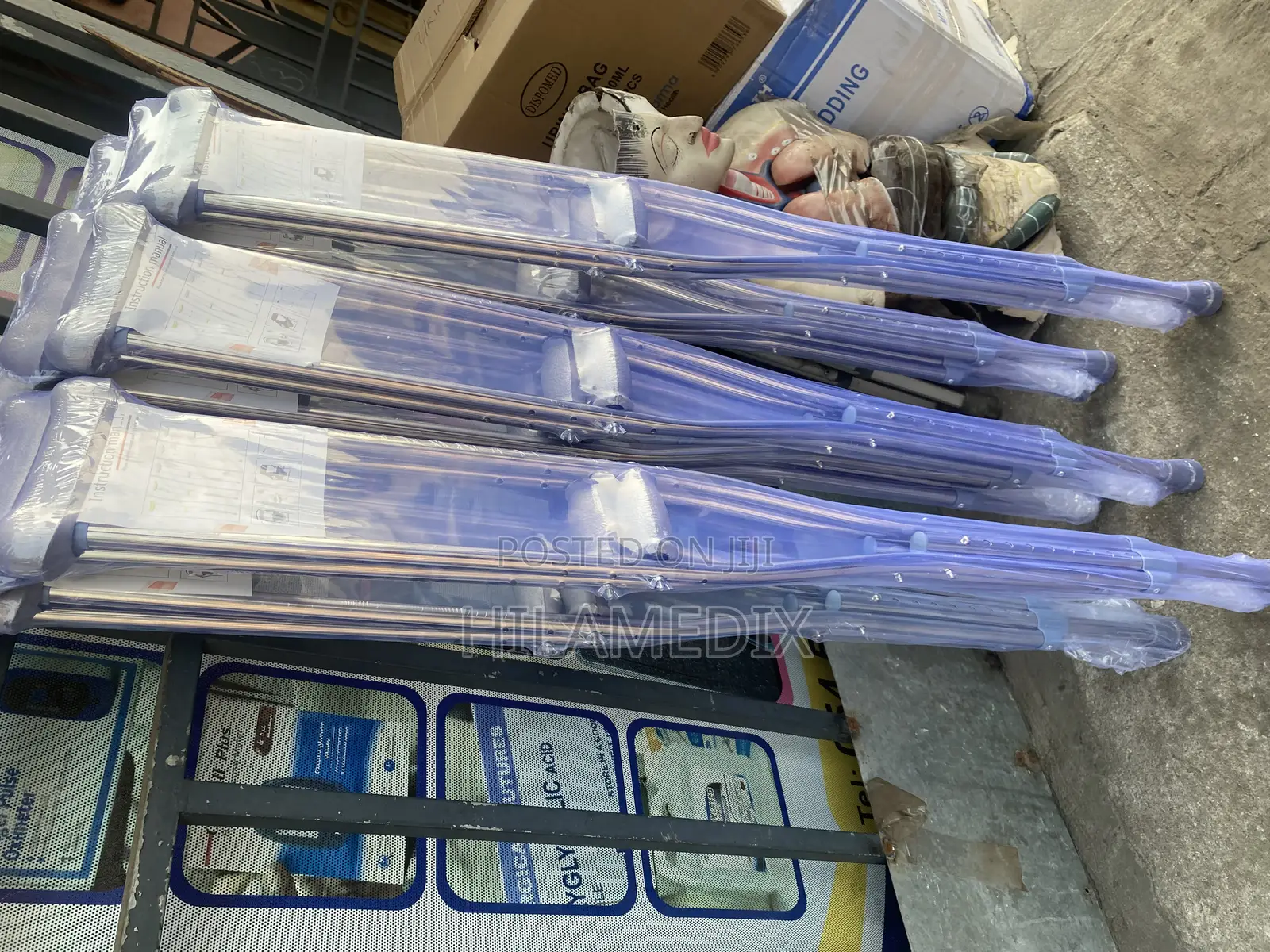 Armpit Crutches