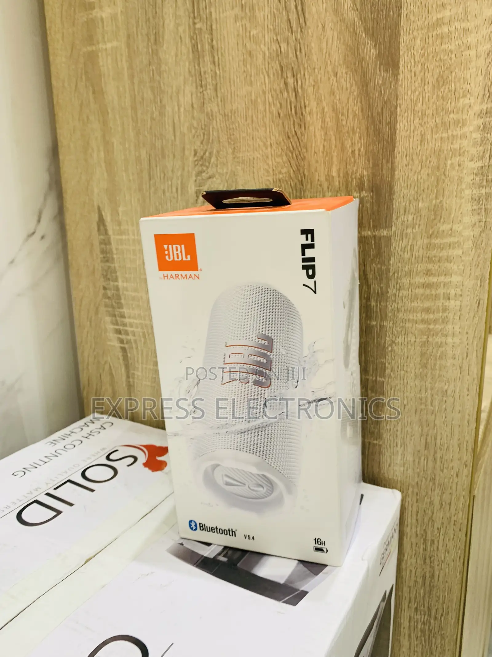 Immersive Sound Effects Bluetooth Speaker Flip 7 JBL