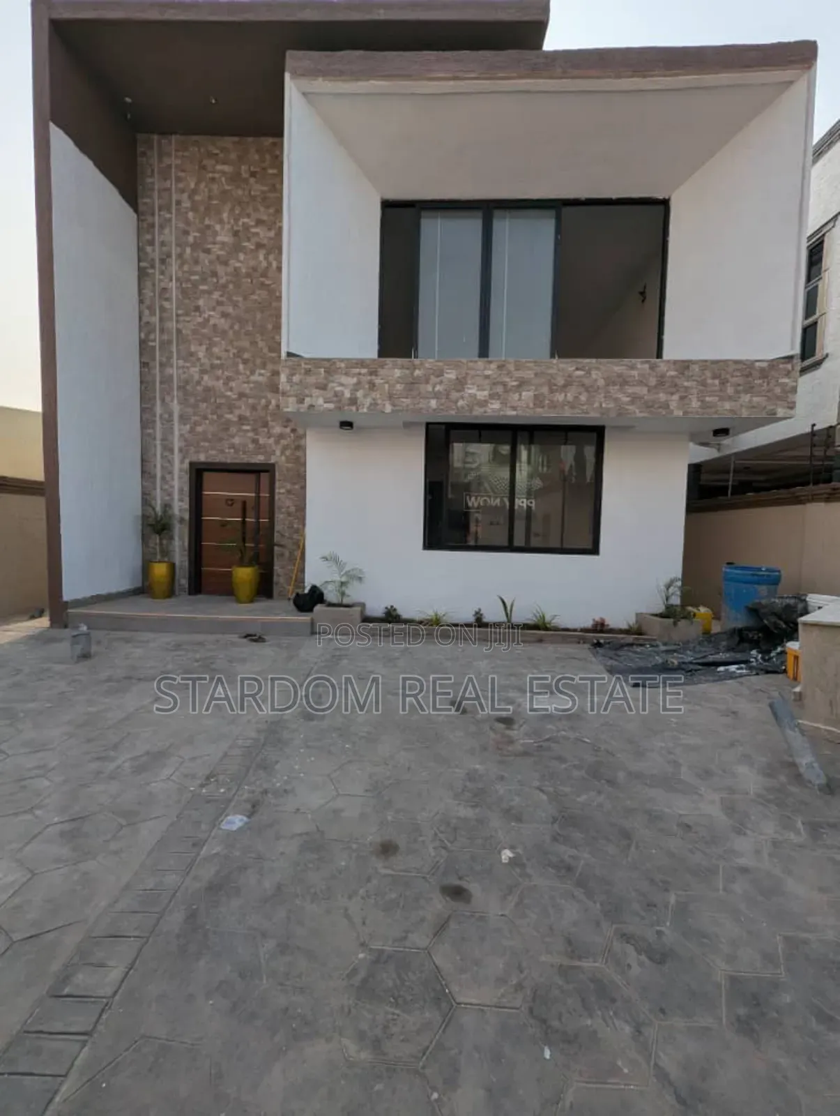 4bdrm Duplex in Tantra Hills for sale