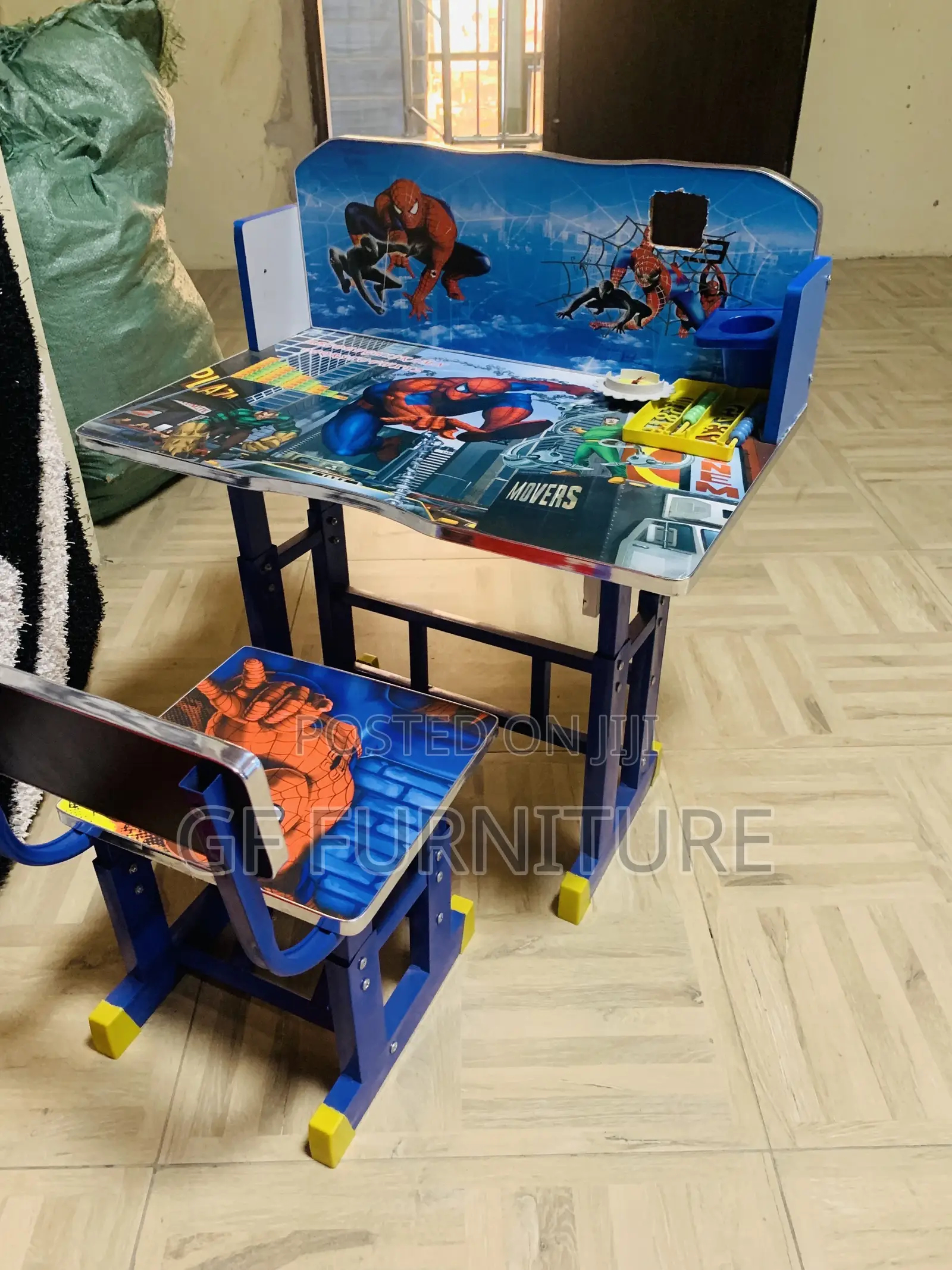 Cartoon Desk for Kids