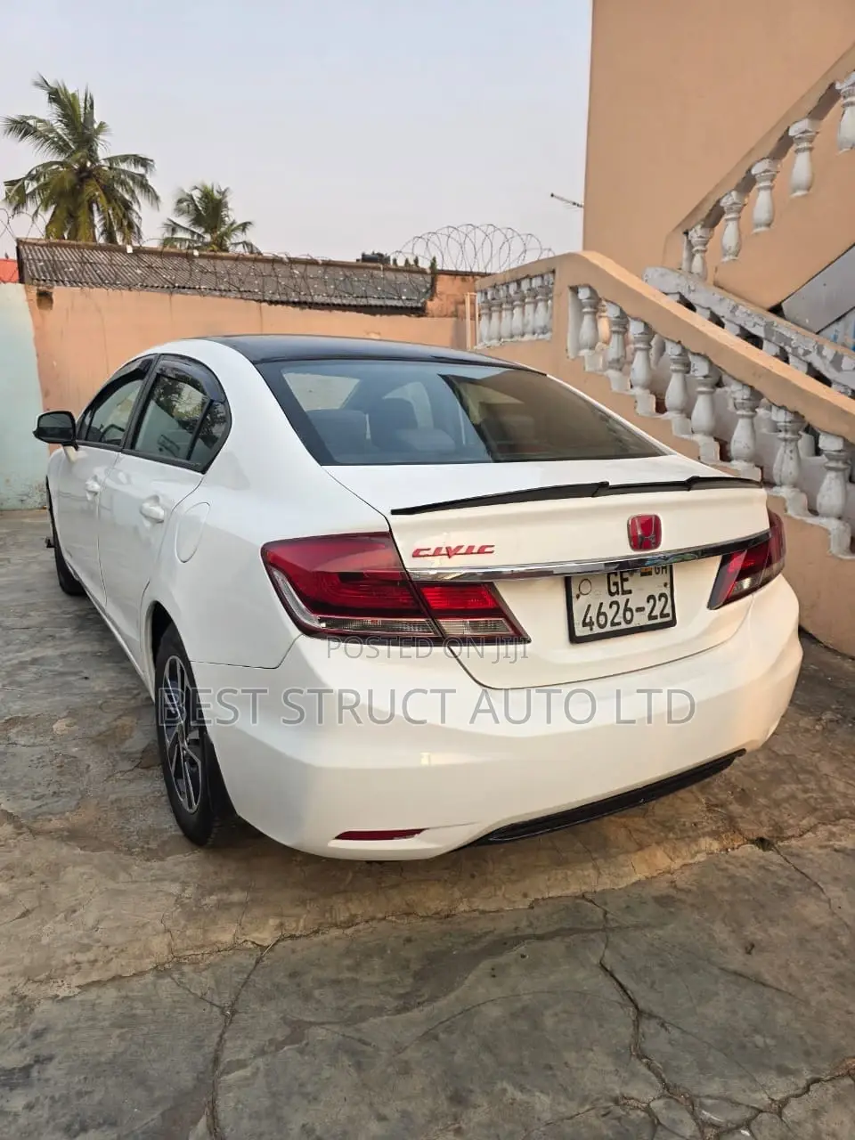 Honda Civic LX 4dr Sedan (1.8L 4cyl 5M) 2014 White