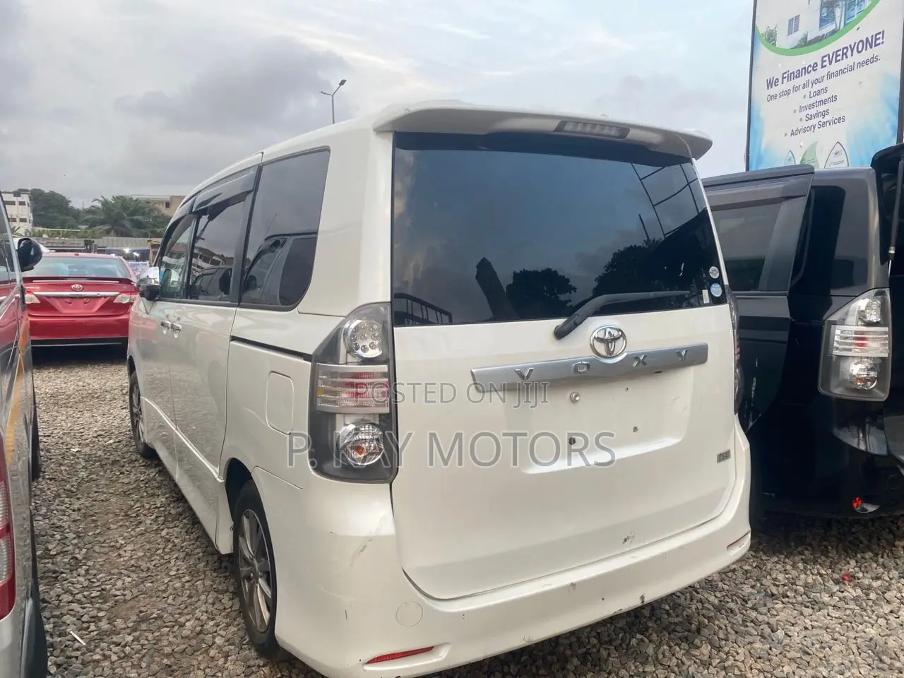 Toyota Voxy 2010 White