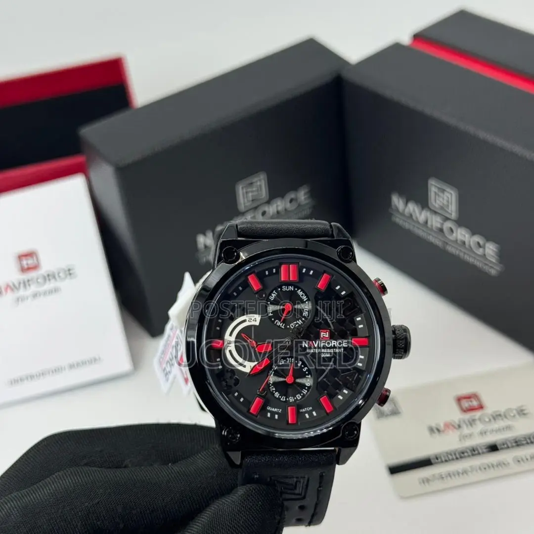 Naviforce Leather Analog Watch