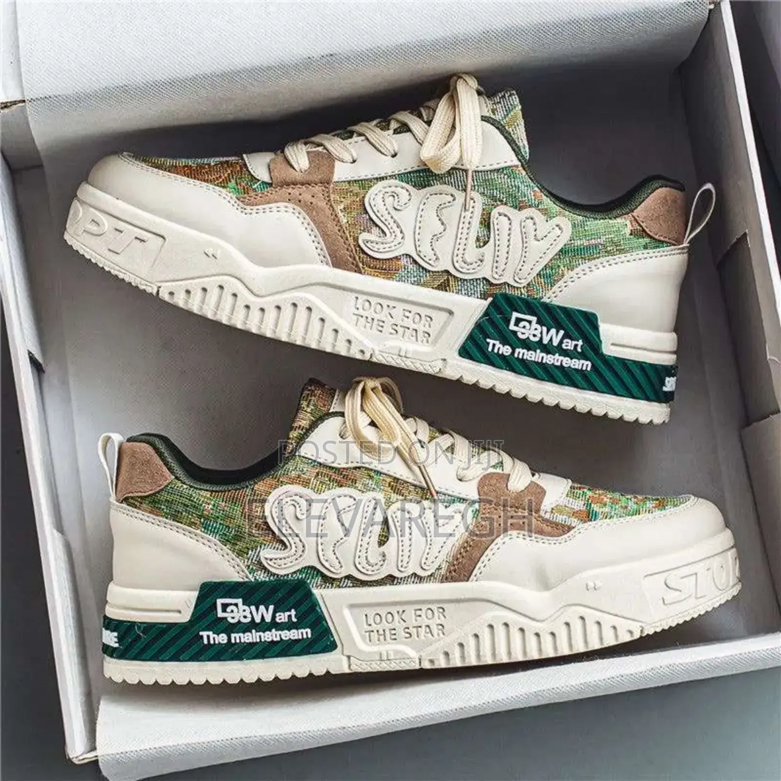 Casual Sneakers – Size 44