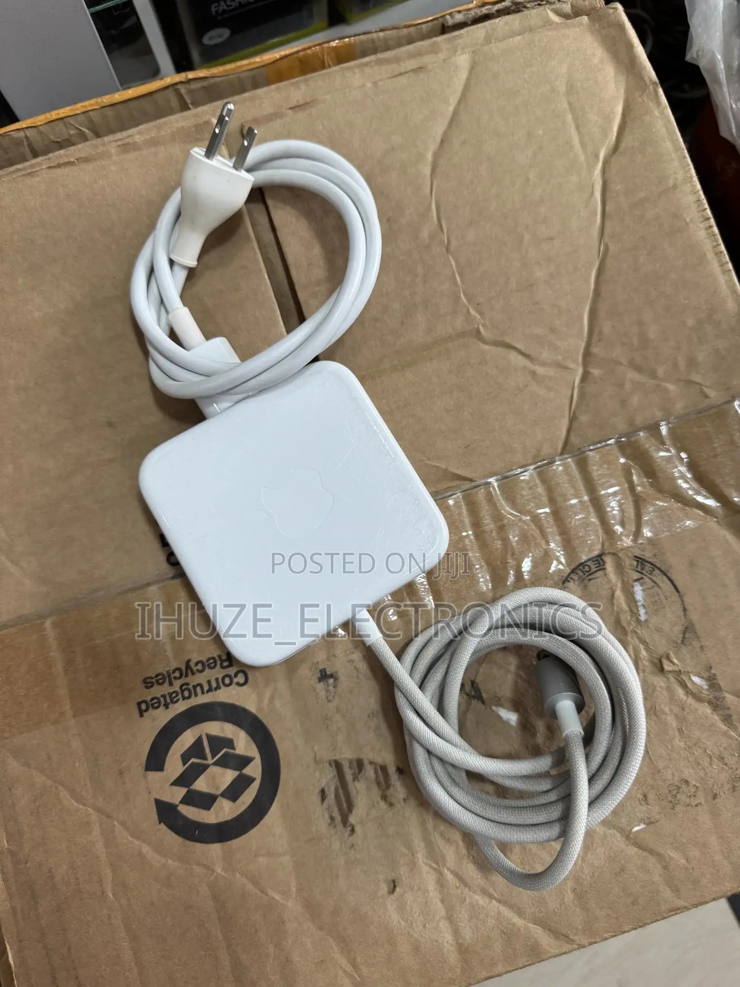 Genuine Apple iMac 24-Inch 143w Power Supply Adapter