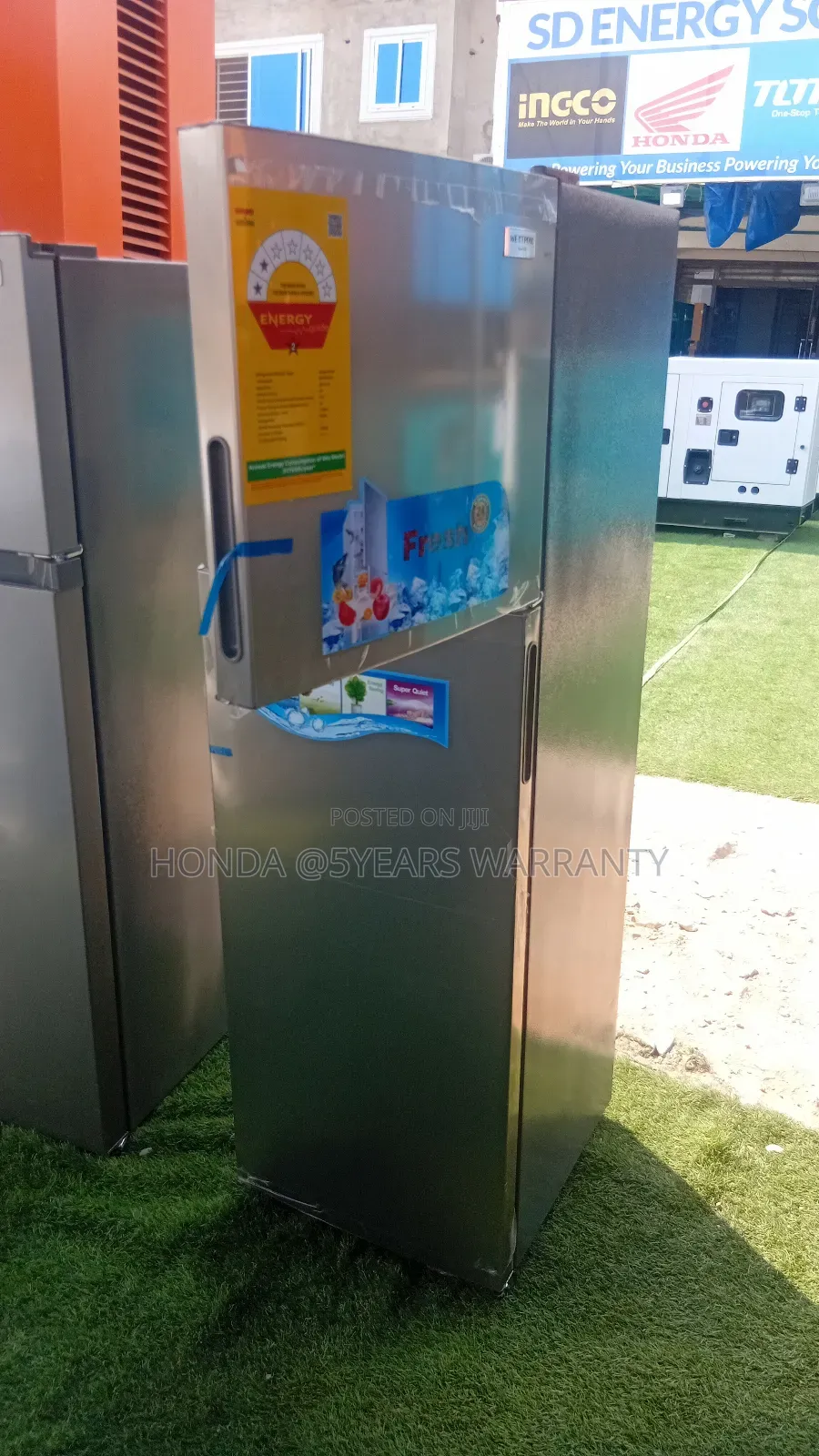 Pearl 165l Fridge Freezer – Compact Cooling