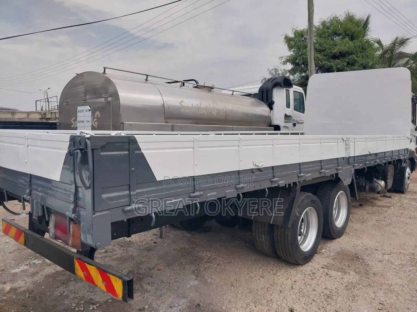 Hyundai 5 Tons Truck ( Double Axis)