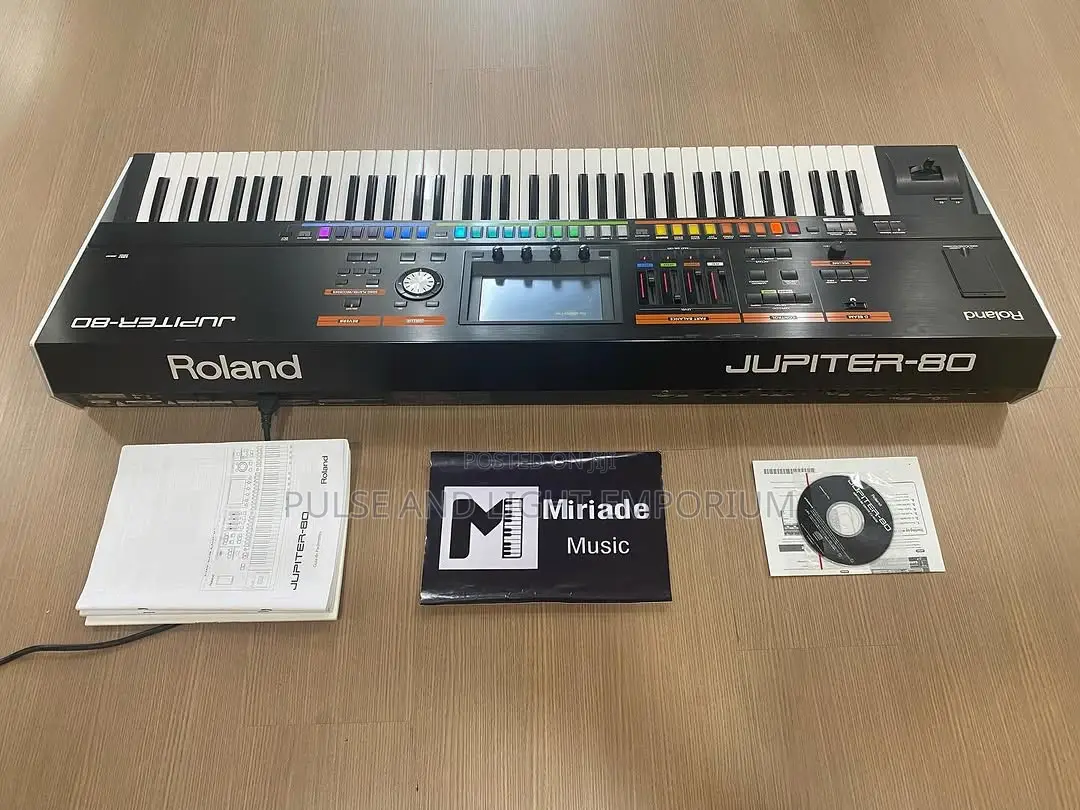 Roland Jupiter-80 76-key Synthesizer(Keyboard)