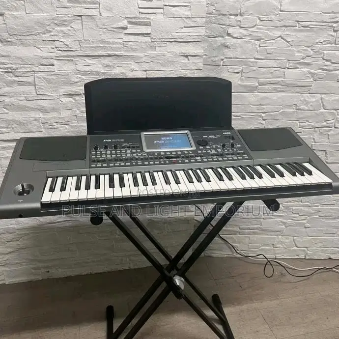 Korg Pa900 61-key Professional Arranger Workstation(Keyboard)