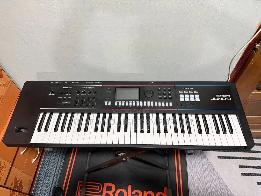 Roland Juno-d7 76-key Synthesizer(Keyboard)
