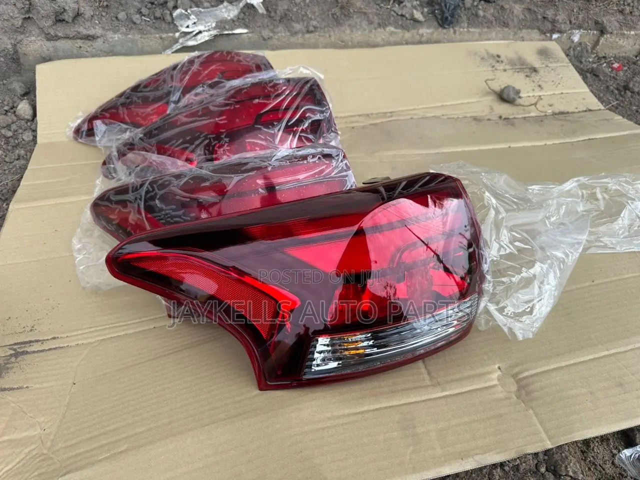 2016-2021 Mitsubishi Outlander Taillight