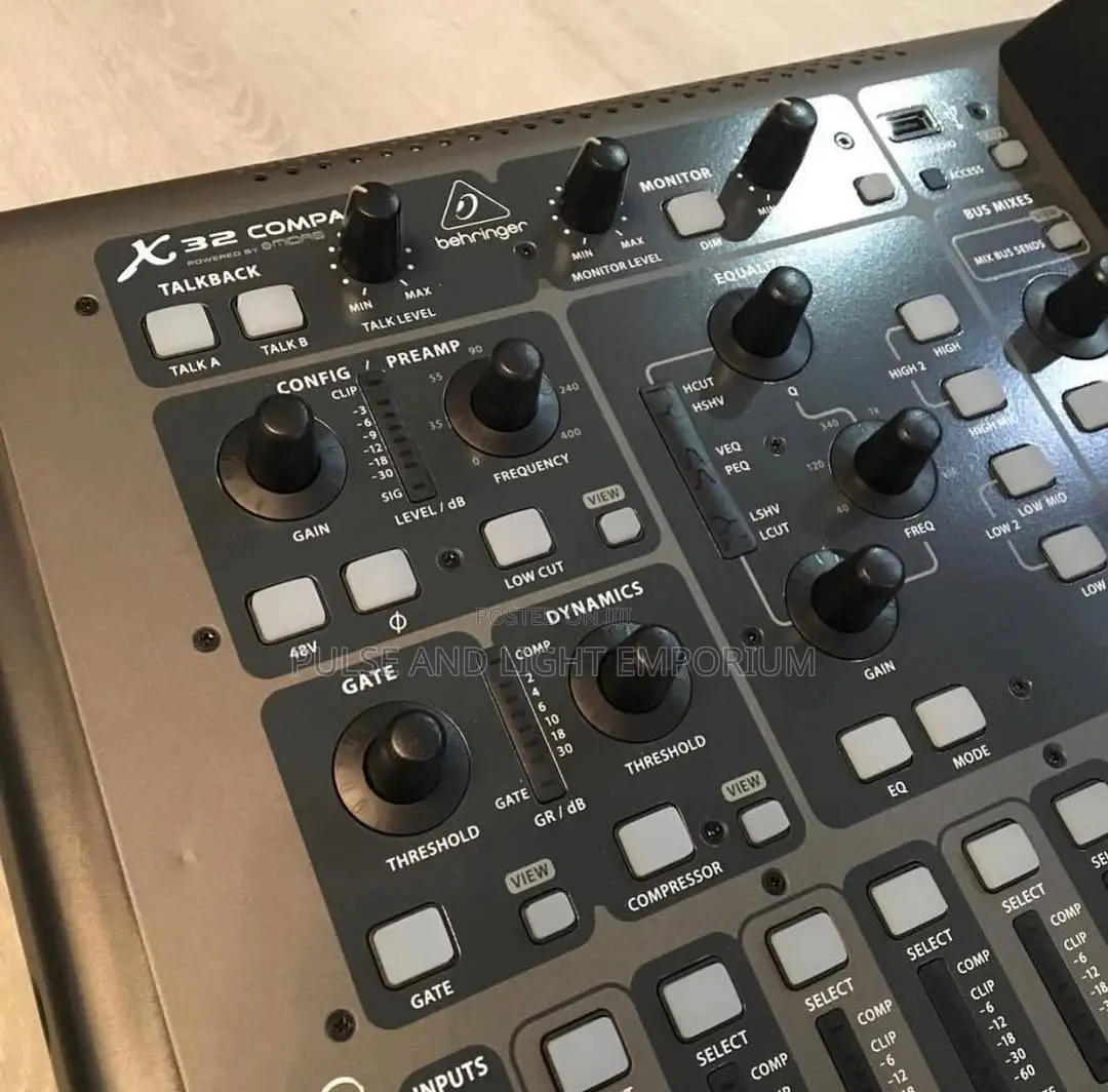 Behringer X32 Compact 40-channel Digital Mixer