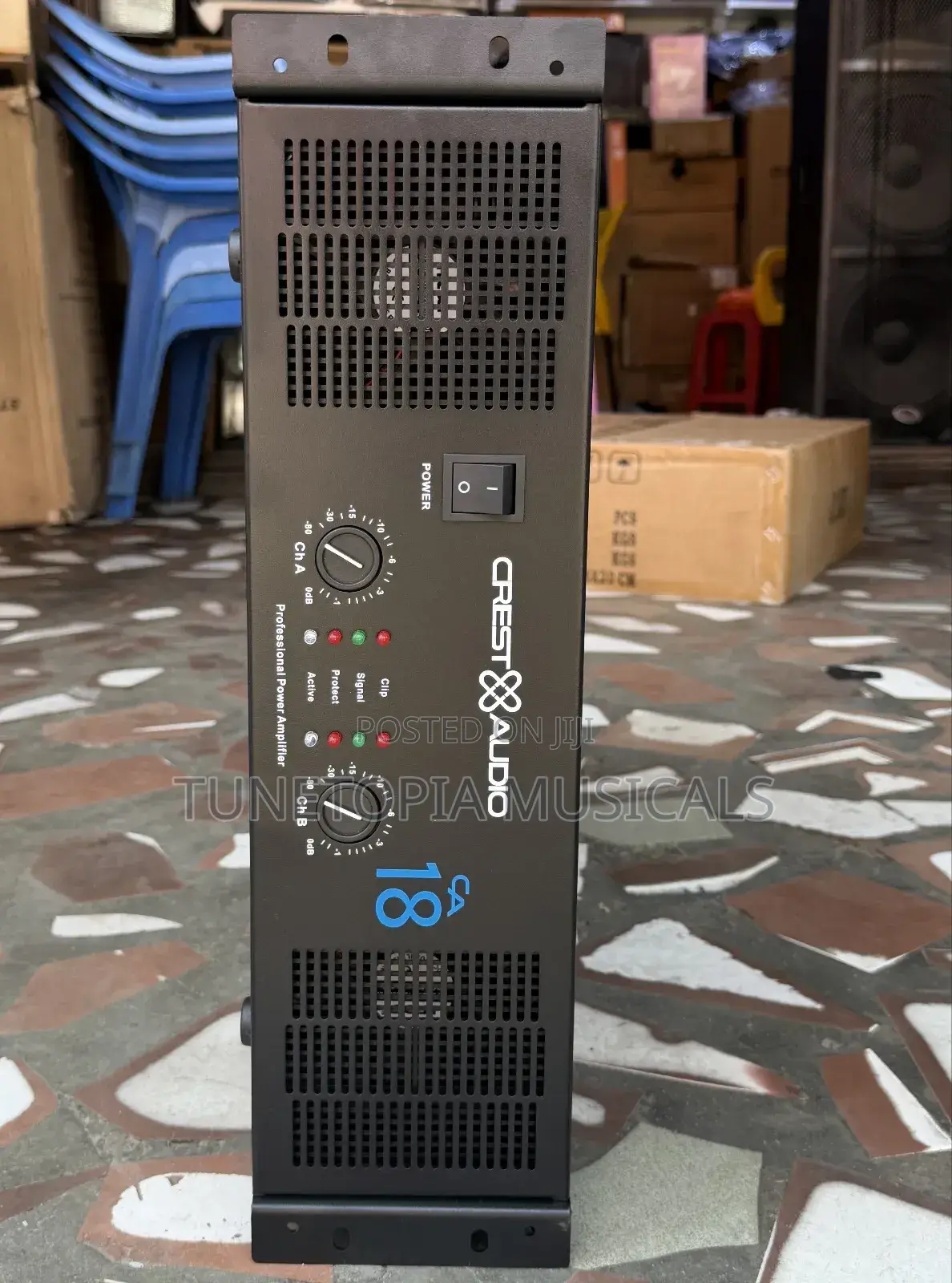 Crest Audio Ca 18 Professional Power Amplifier.