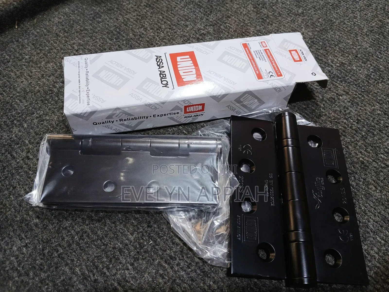 Union Black Hinges