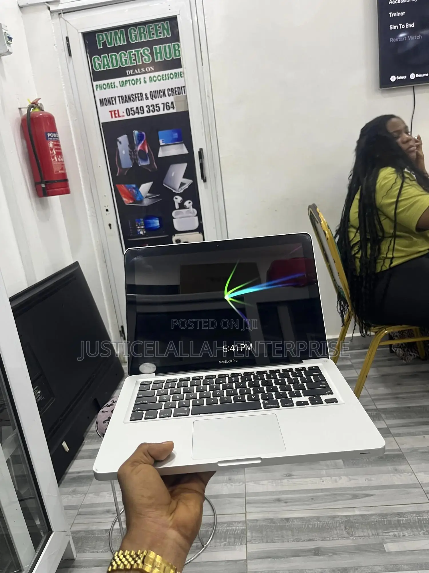 Laptop Apple MacBook 2011 4GB Intel Core i7 HDD 750GB