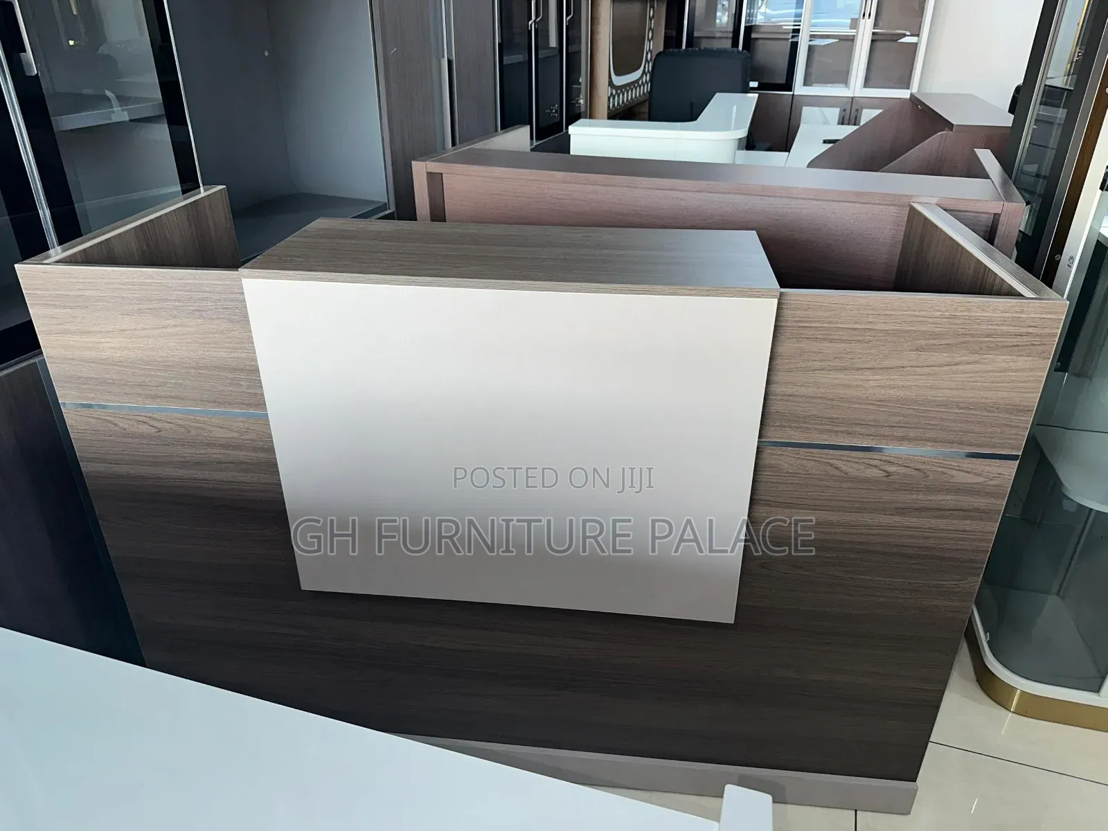 1.8m Reception Desk