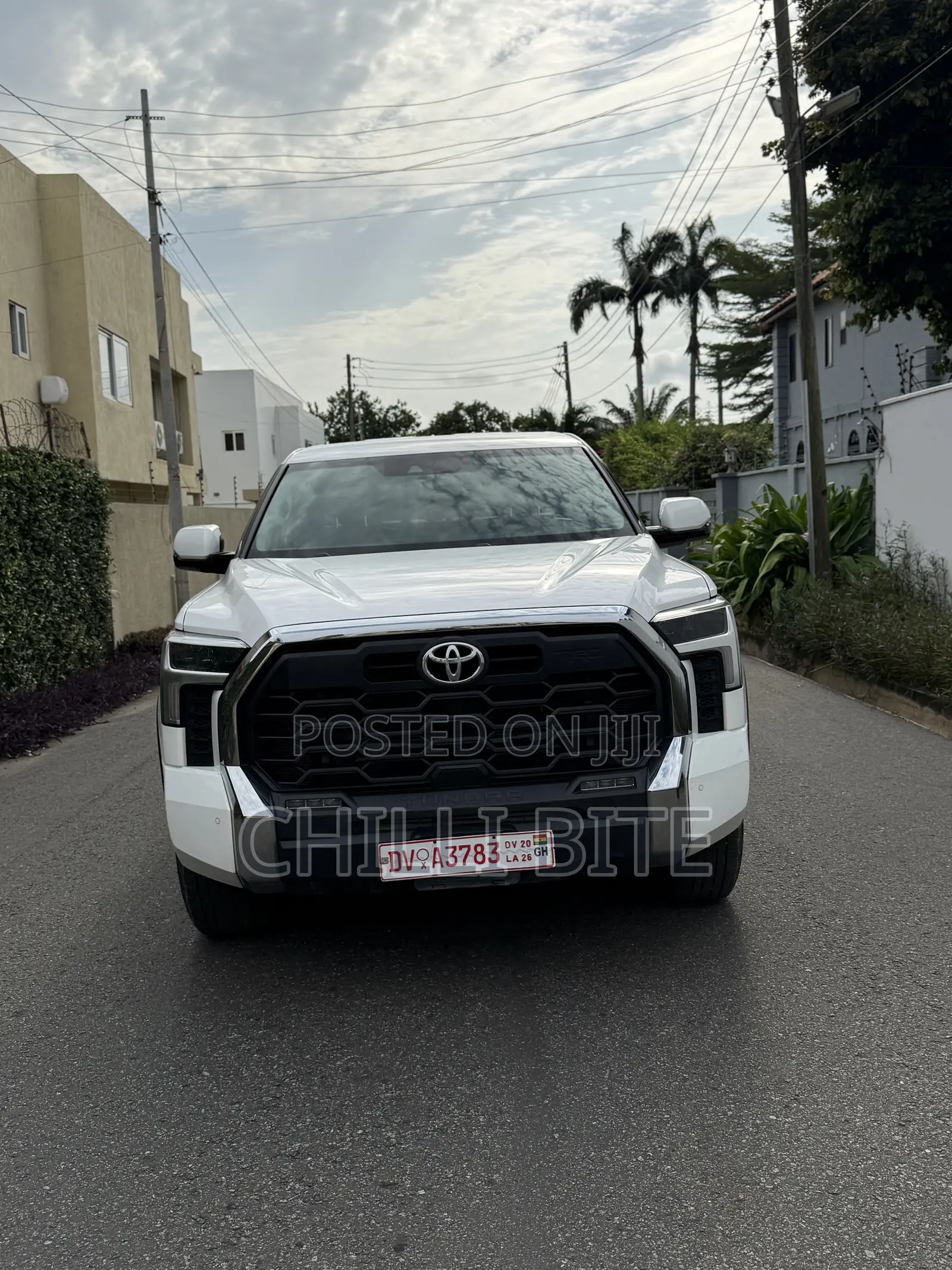 Toyota Tundra SR CrewMax 5.5' Bed 2023 White