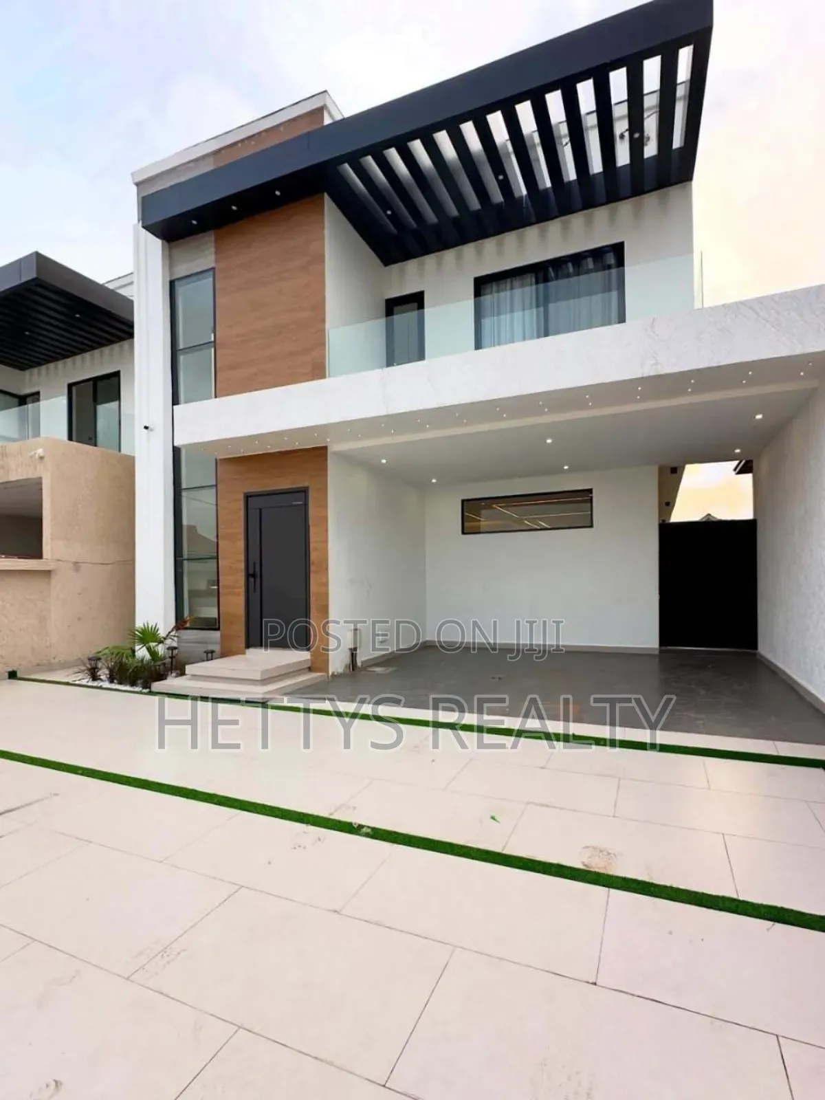 4bdrm House in Adjiriganor for sale