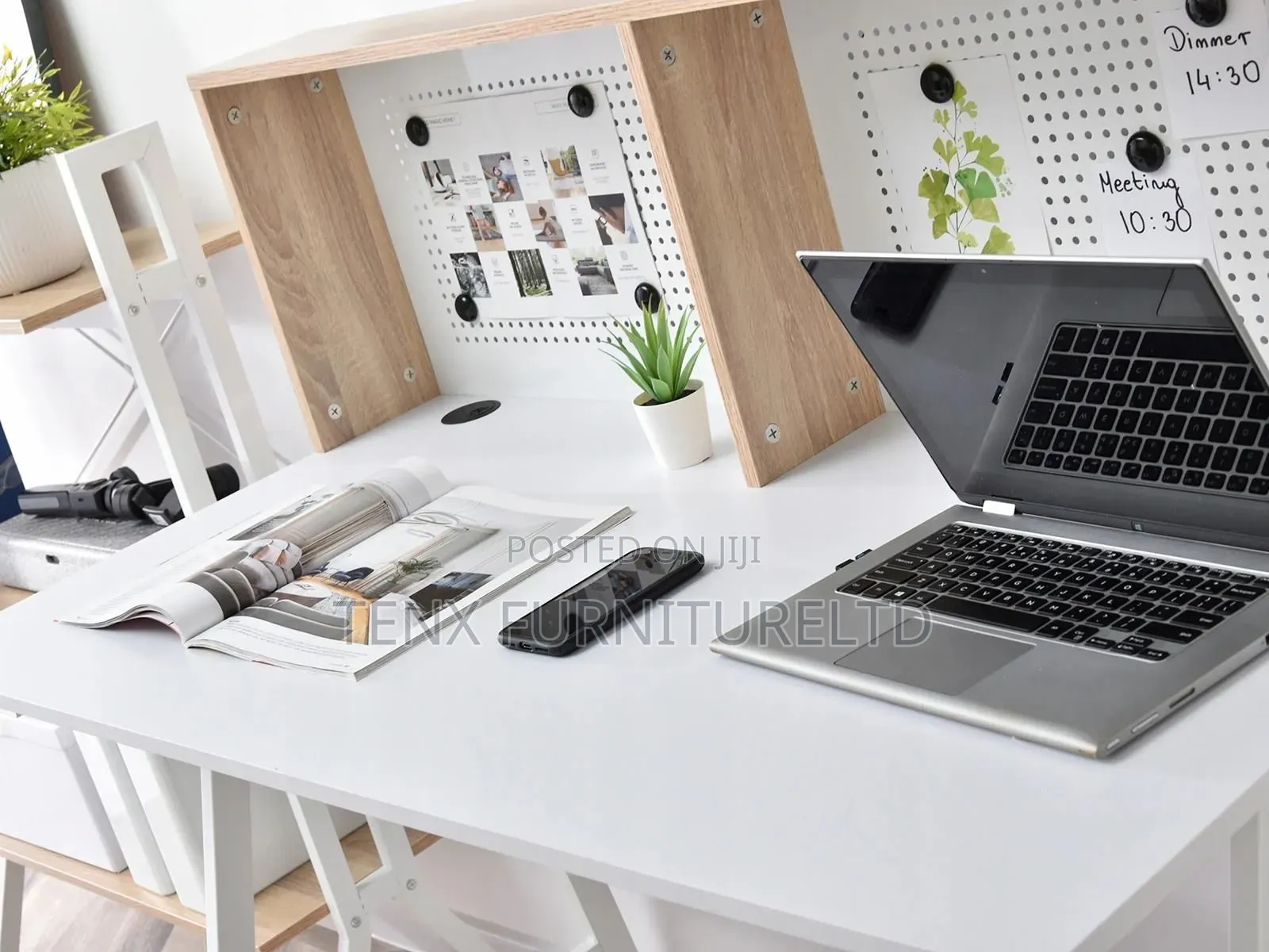 Modern Desk With Organizer (White Oak)