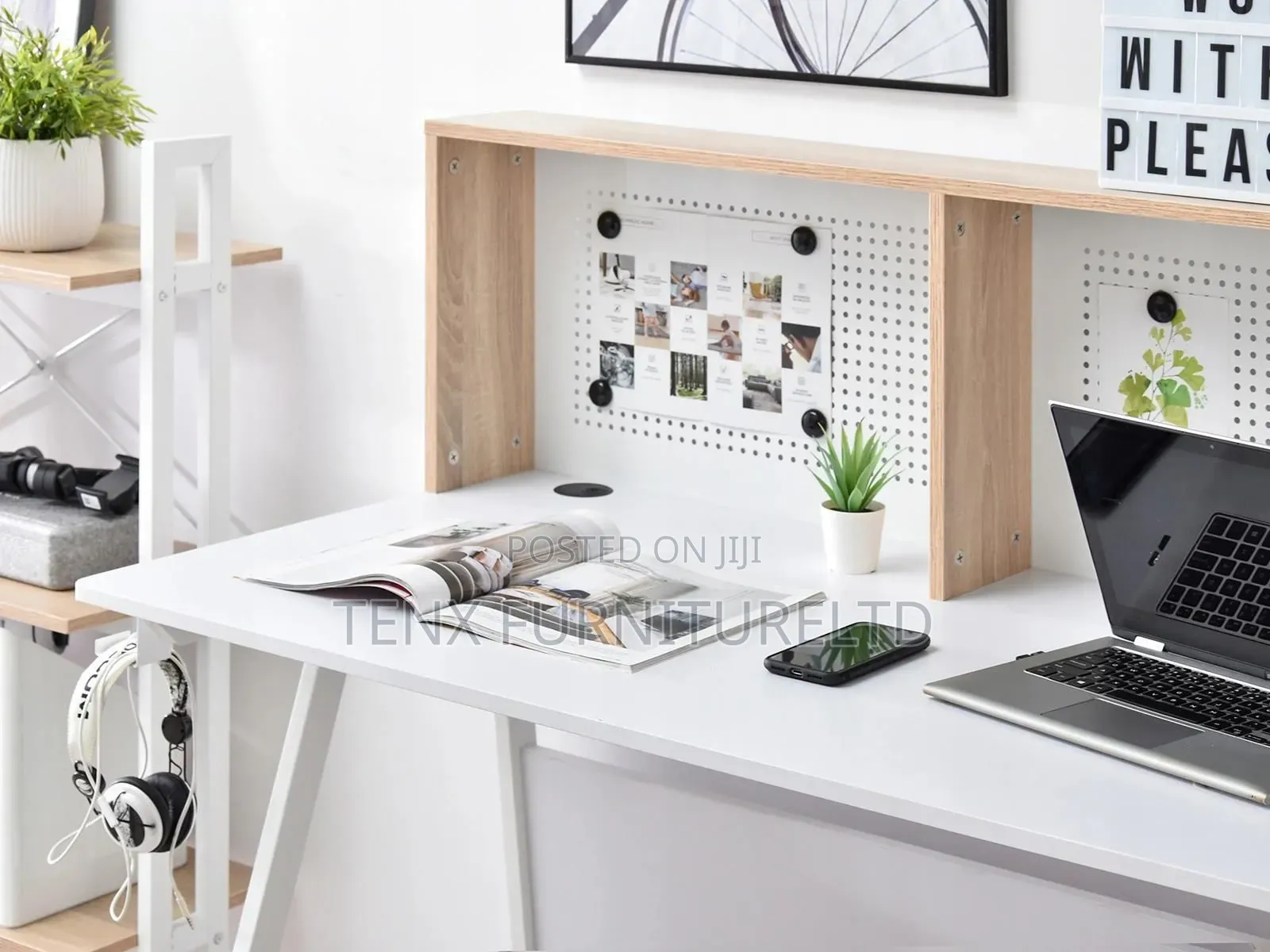 Modern Desk With Organizer (White Oak)