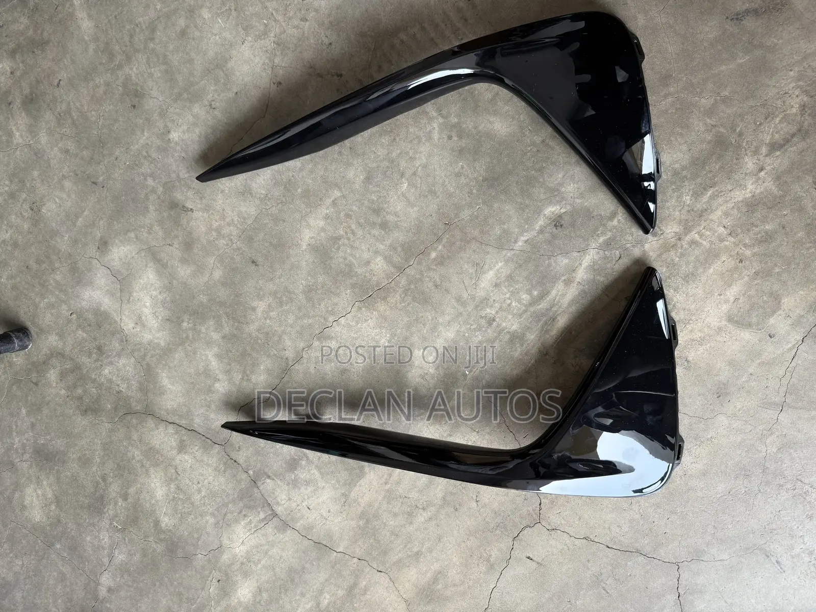 2019-21 Genuine Acura Rdx Front  Bumper Trim Garnish Chrome