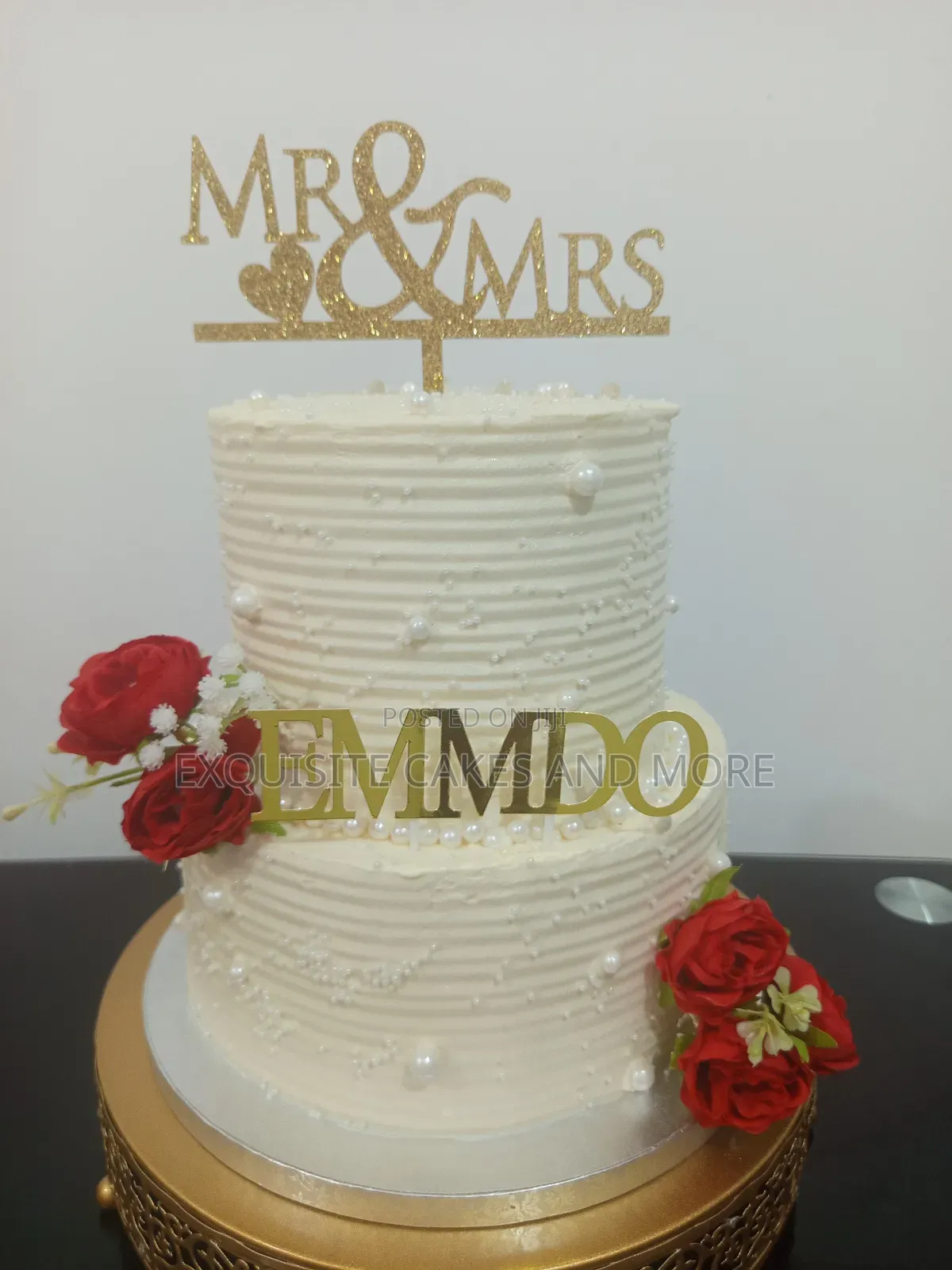 Simple Butter Icing Wedding Cake - Budget Friendly Wedding Cake