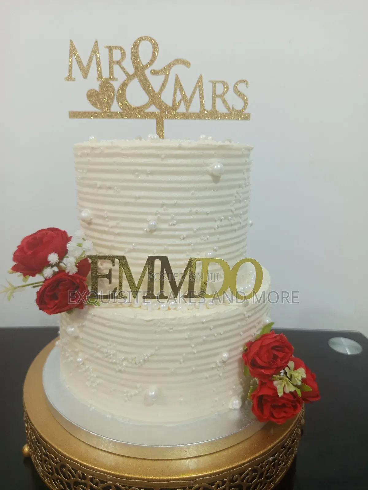 Simple Butter Icing Wedding Cake - Budget Friendly Wedding Cake