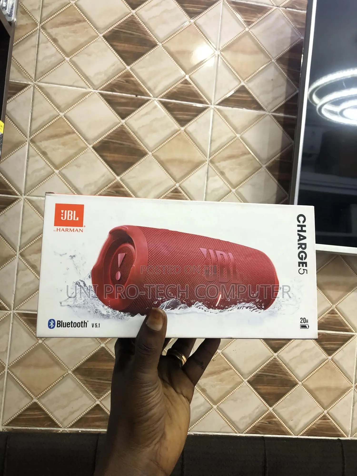 JBL Charge 5