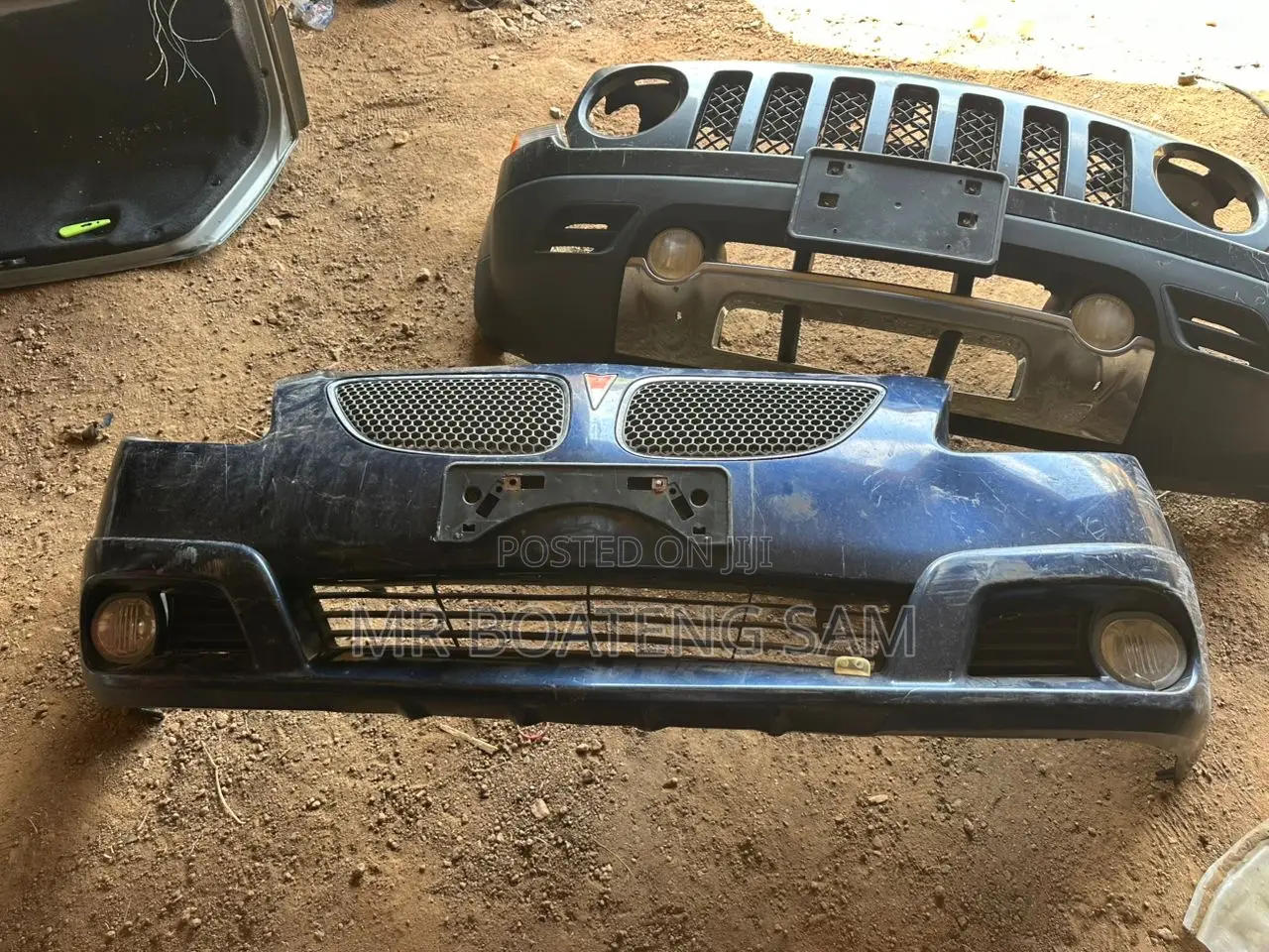 Pontaic Vibe 2005 Front Bumper