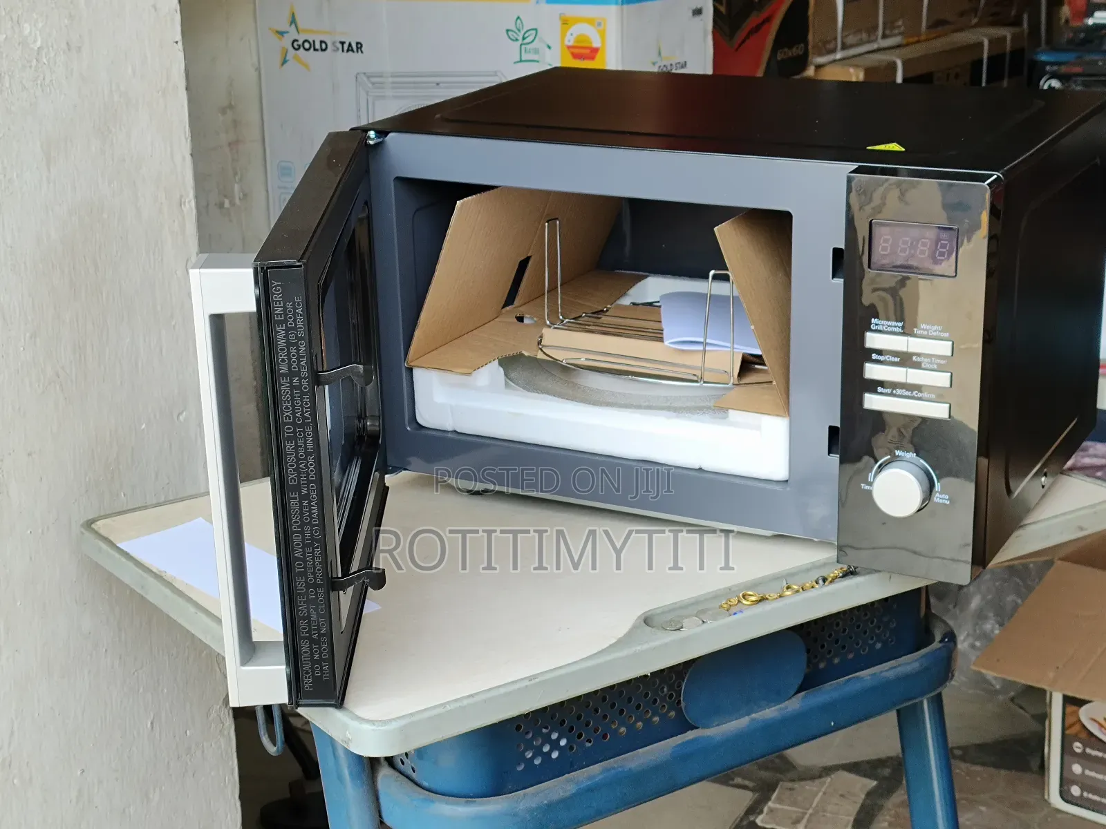 Black & Decker Microwave Oven 28liters