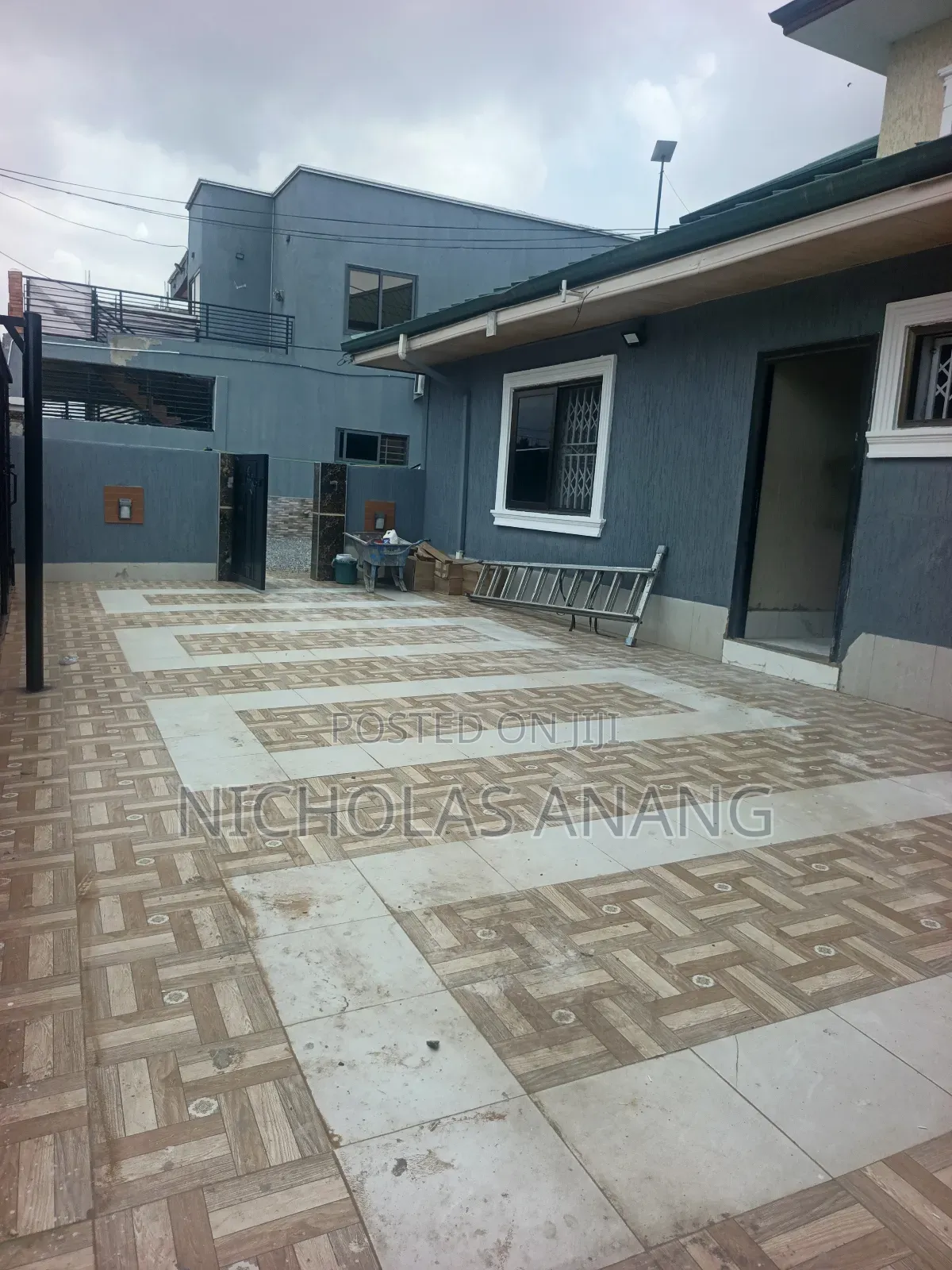 3bdrm House in The Dorns Properties, New Town for rent