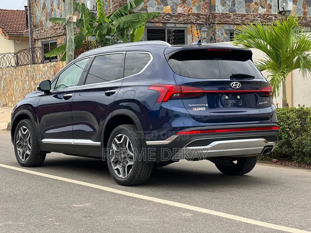 Hyundai Santa Fe Limited 2022 Blue