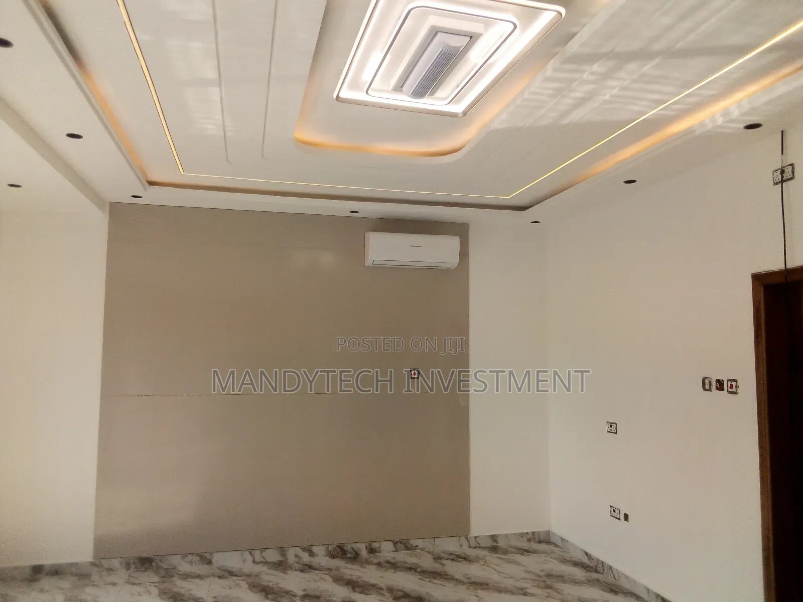 4bdrm House in Lake Side Estate for sale