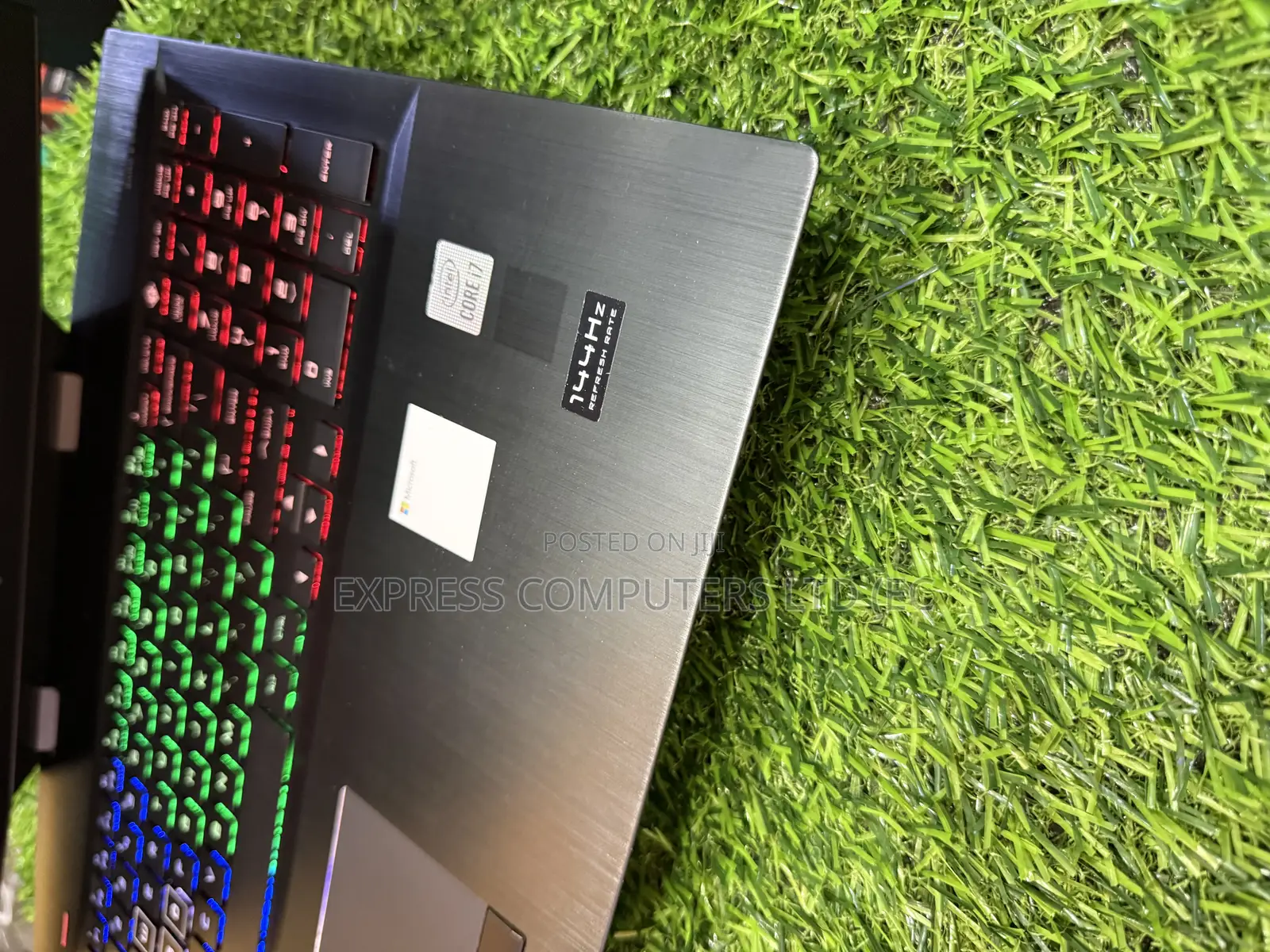 Laptop HP Omen 17-An188nr 24GB Intel Core I7 SSD 512GB