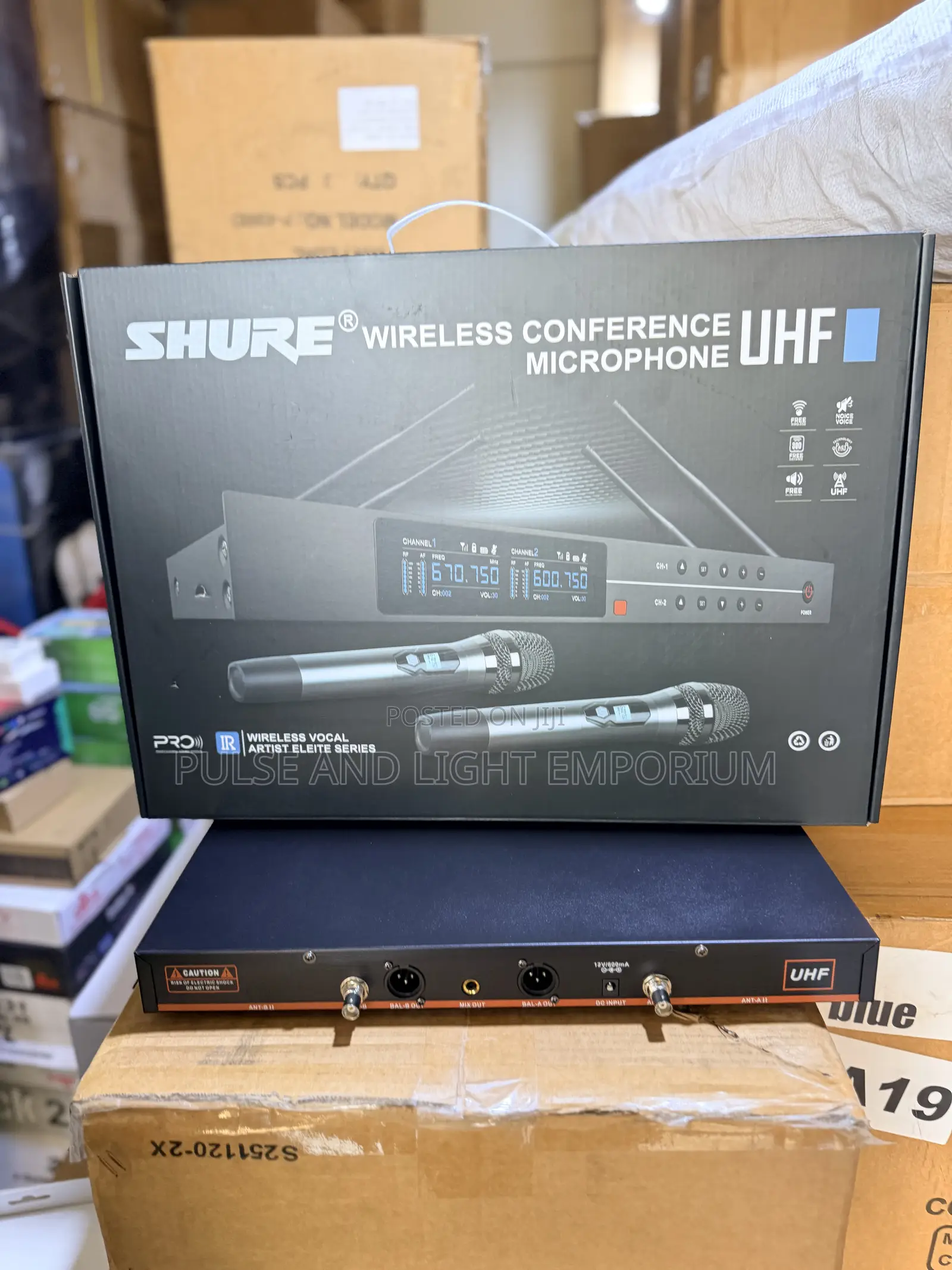 Shure U-6310 Wireless Microphone System