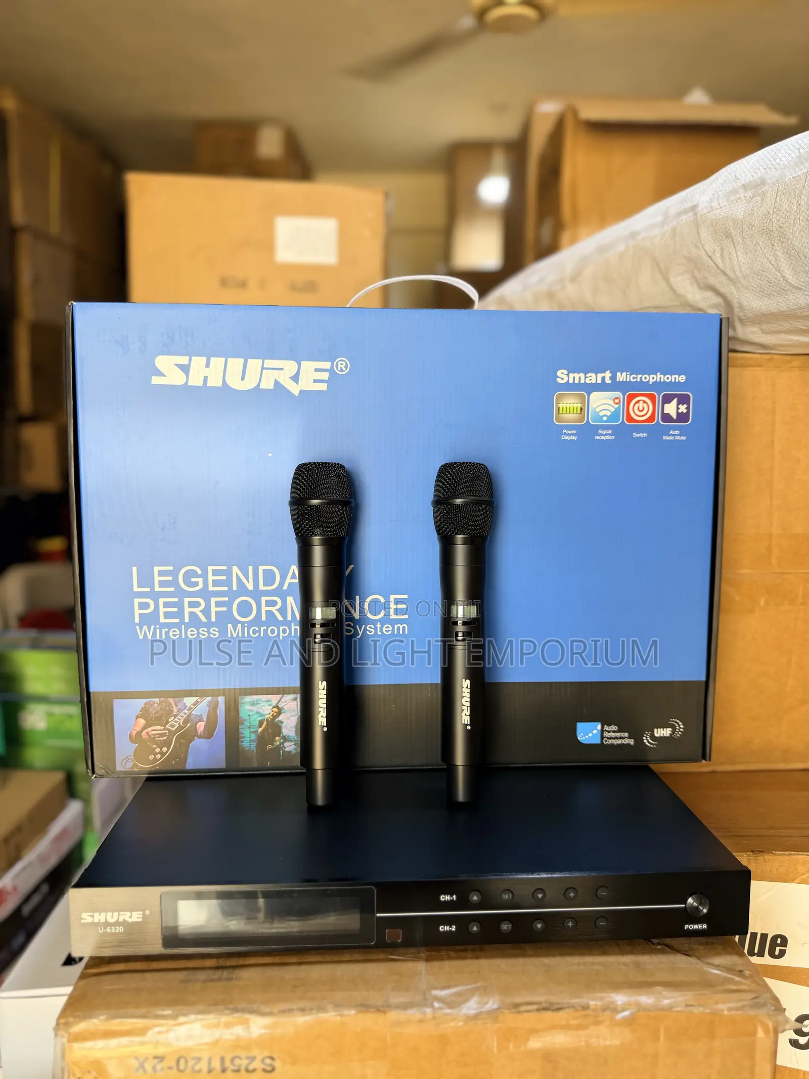 Shure U-6320 Wireless Microphone System