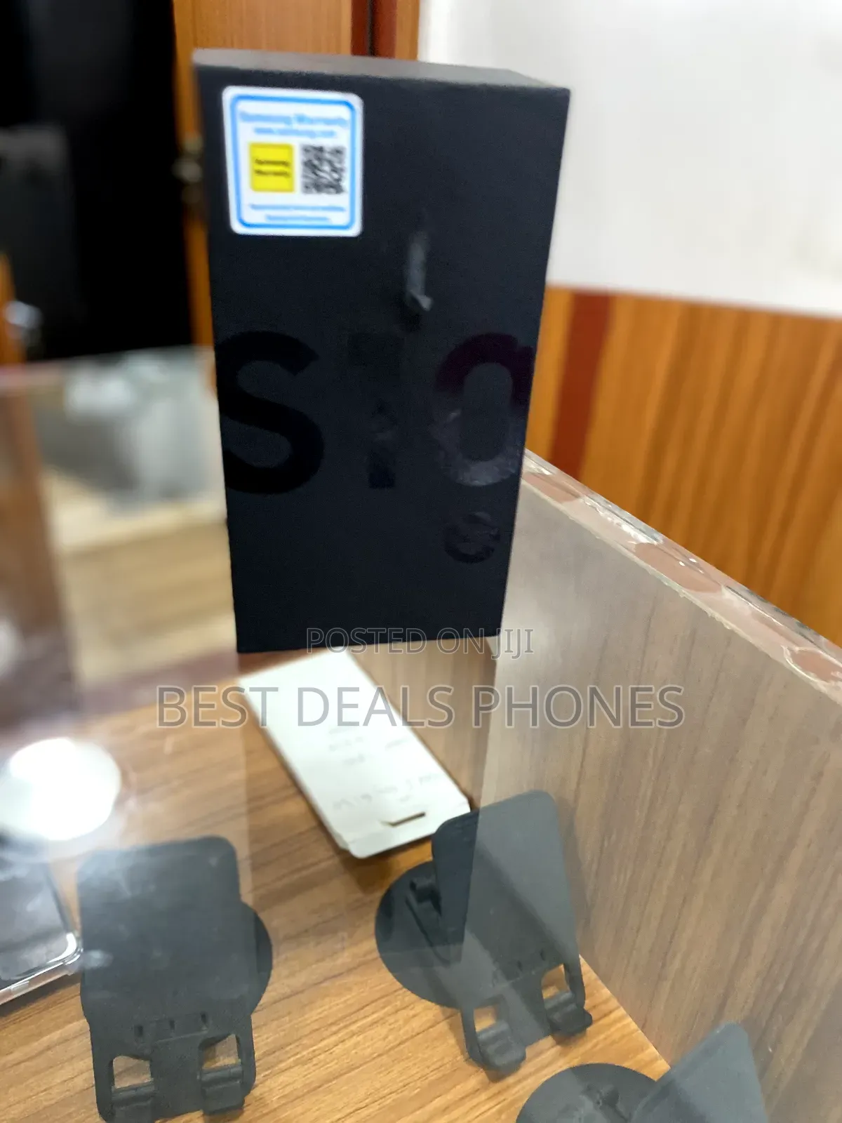 New Samsung Galaxy S10e 128 GB Gray