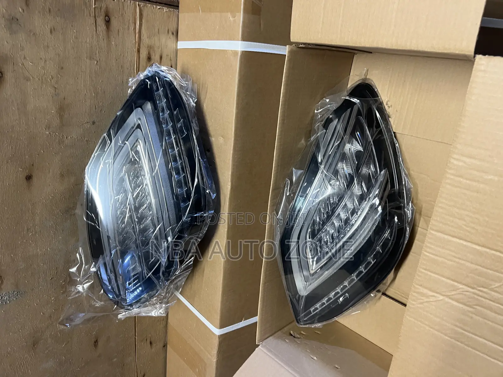 Mercedes Benz C300(C Spec Tail Light Pair
