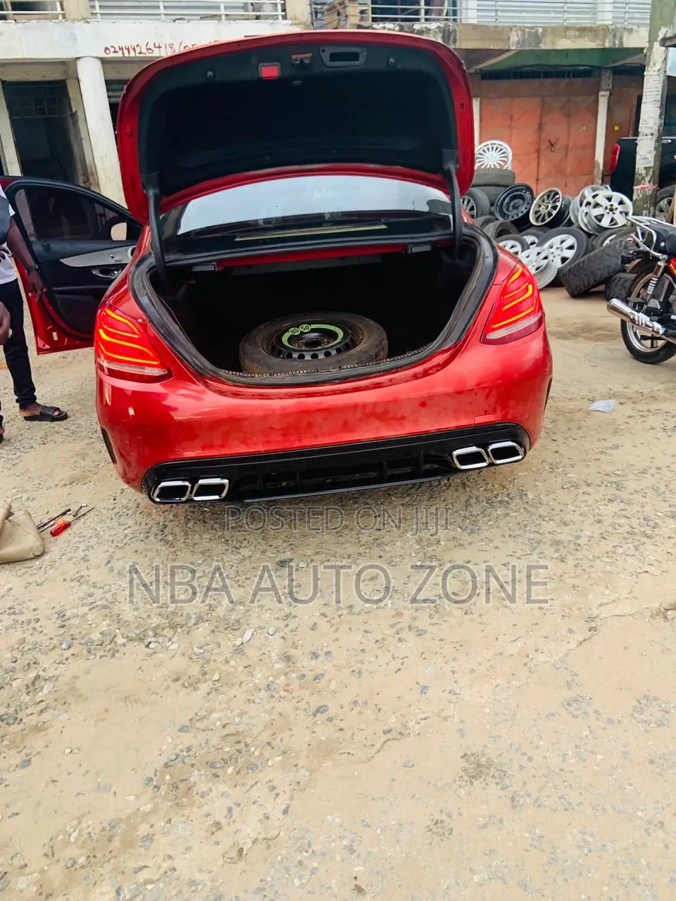 Mercedes Benz C300 (W250) Amg Complete Back Bumper Diffuser’