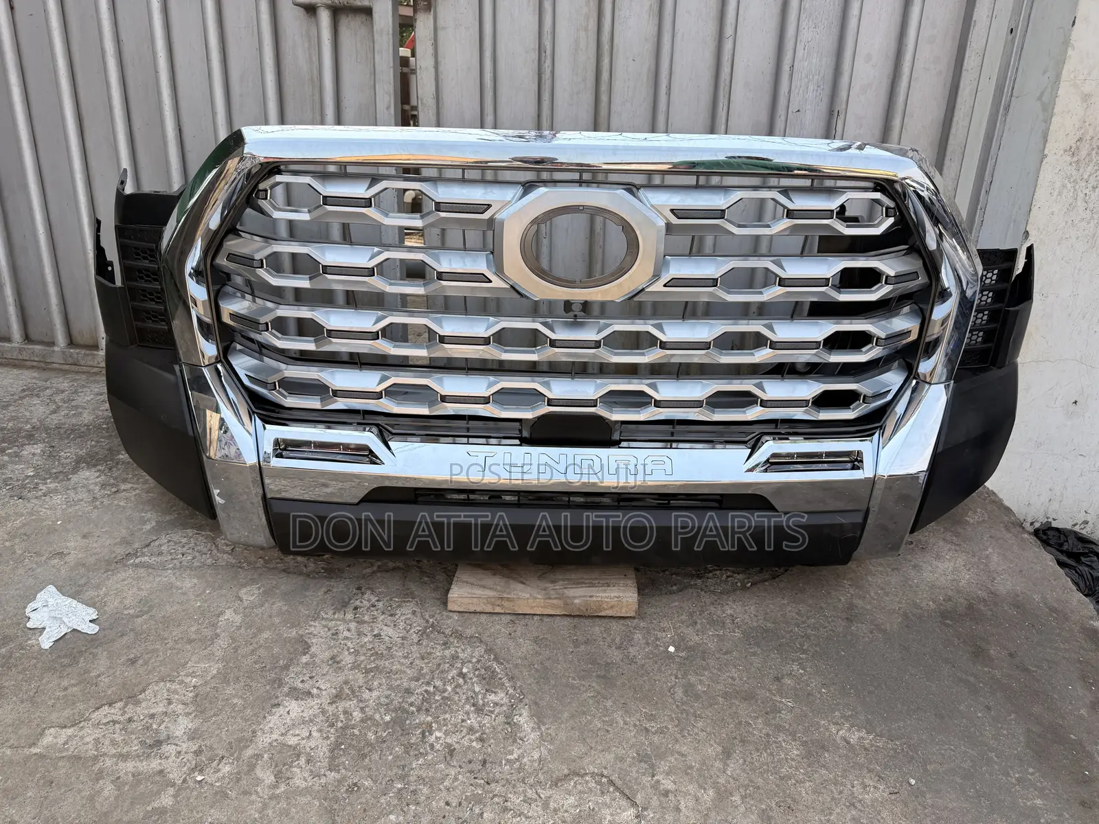 Toyota Tundra 2014 Complete Bumper