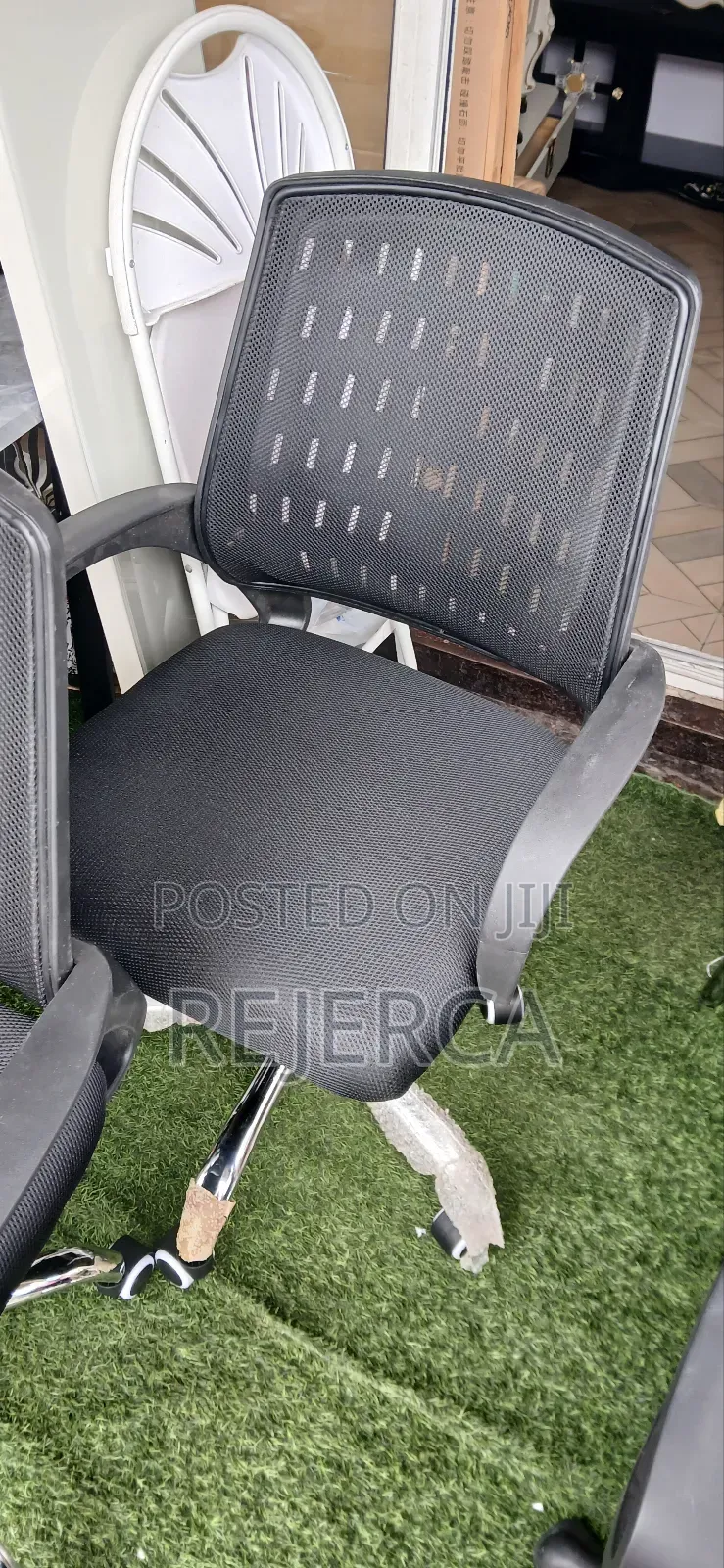 Adjustable Office Swivel Chair