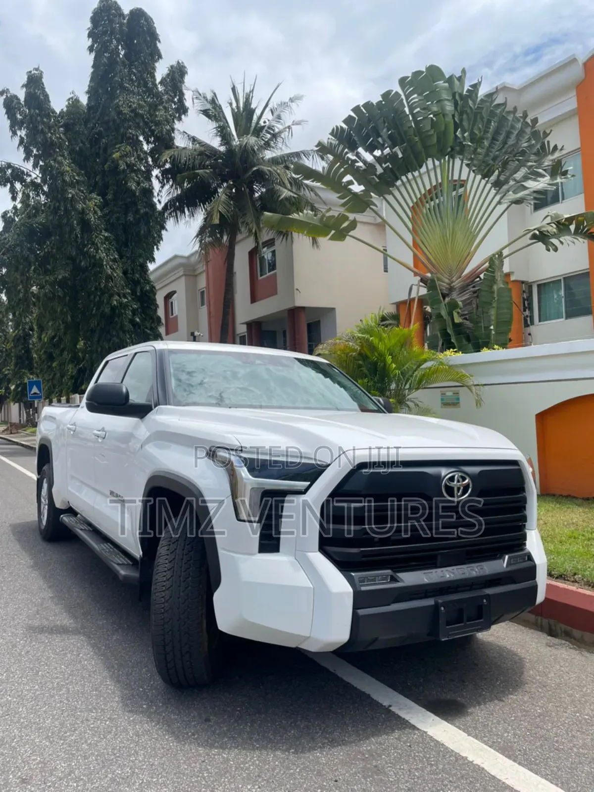 Toyota Tundra SR5 Double Cab 6.5' Bed 2024 White