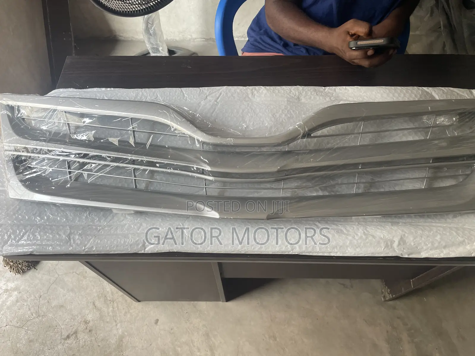 Toyota Venza Front Shells