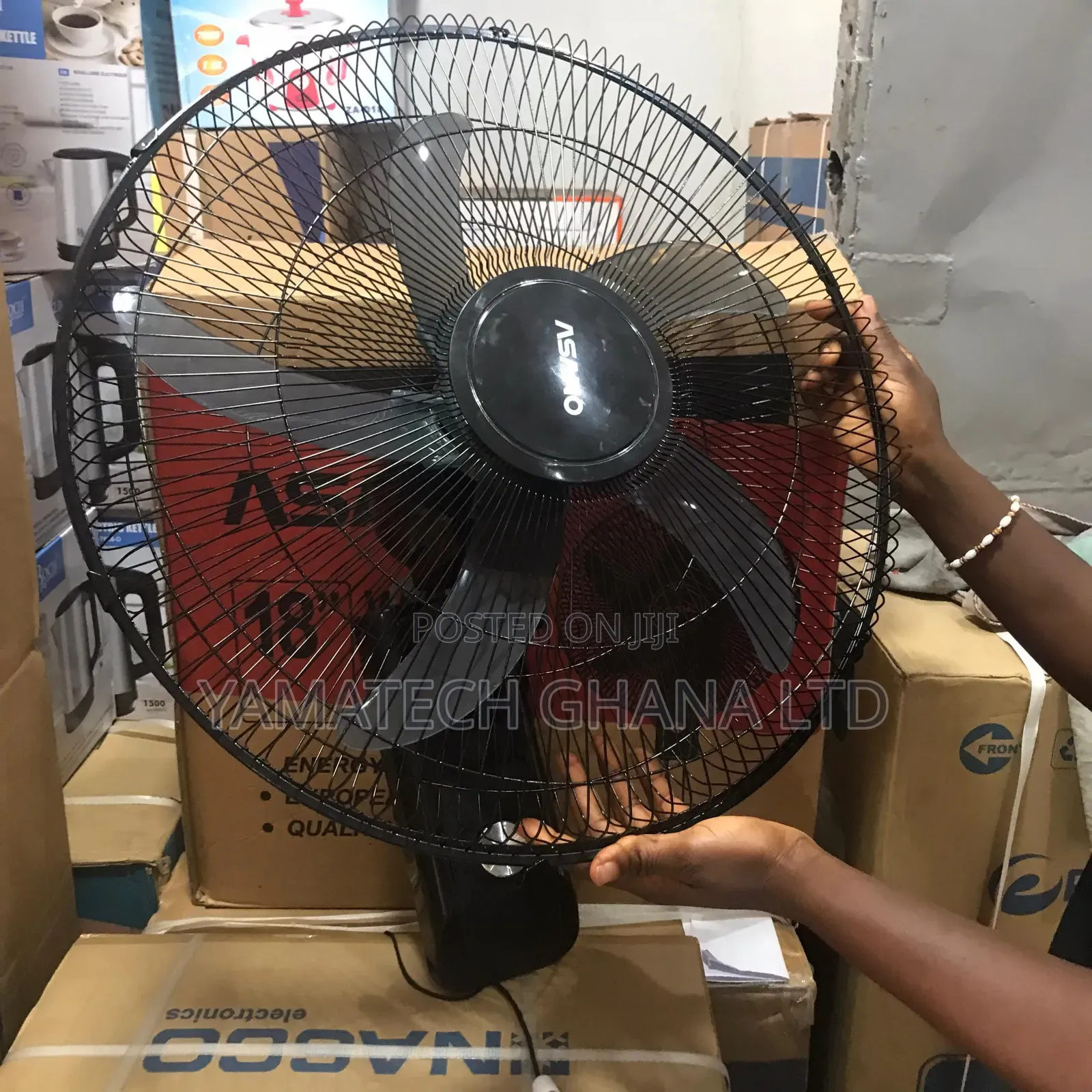 Powerful Asano 18-inch Wall Mounted Fan