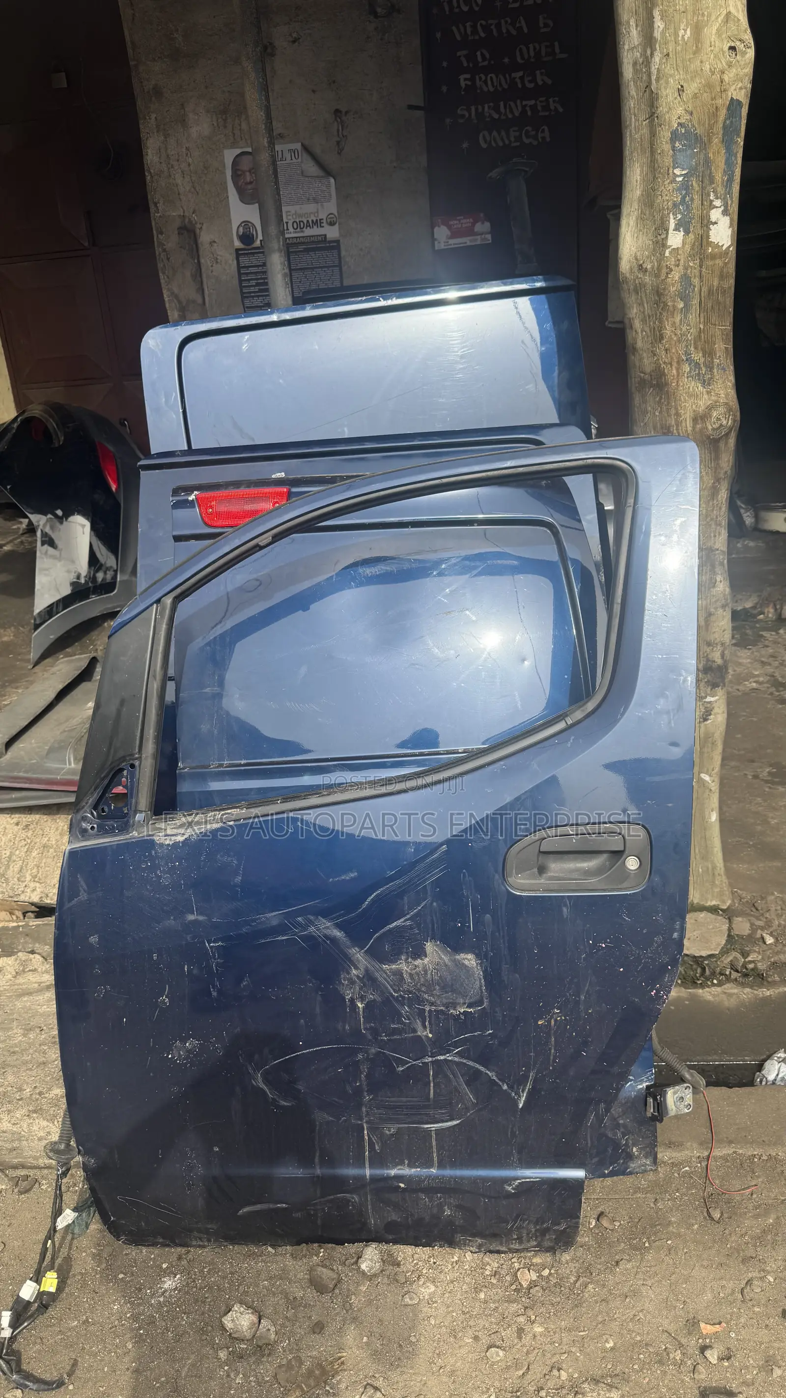 Nissan Nv 200 Doors And Boot Available