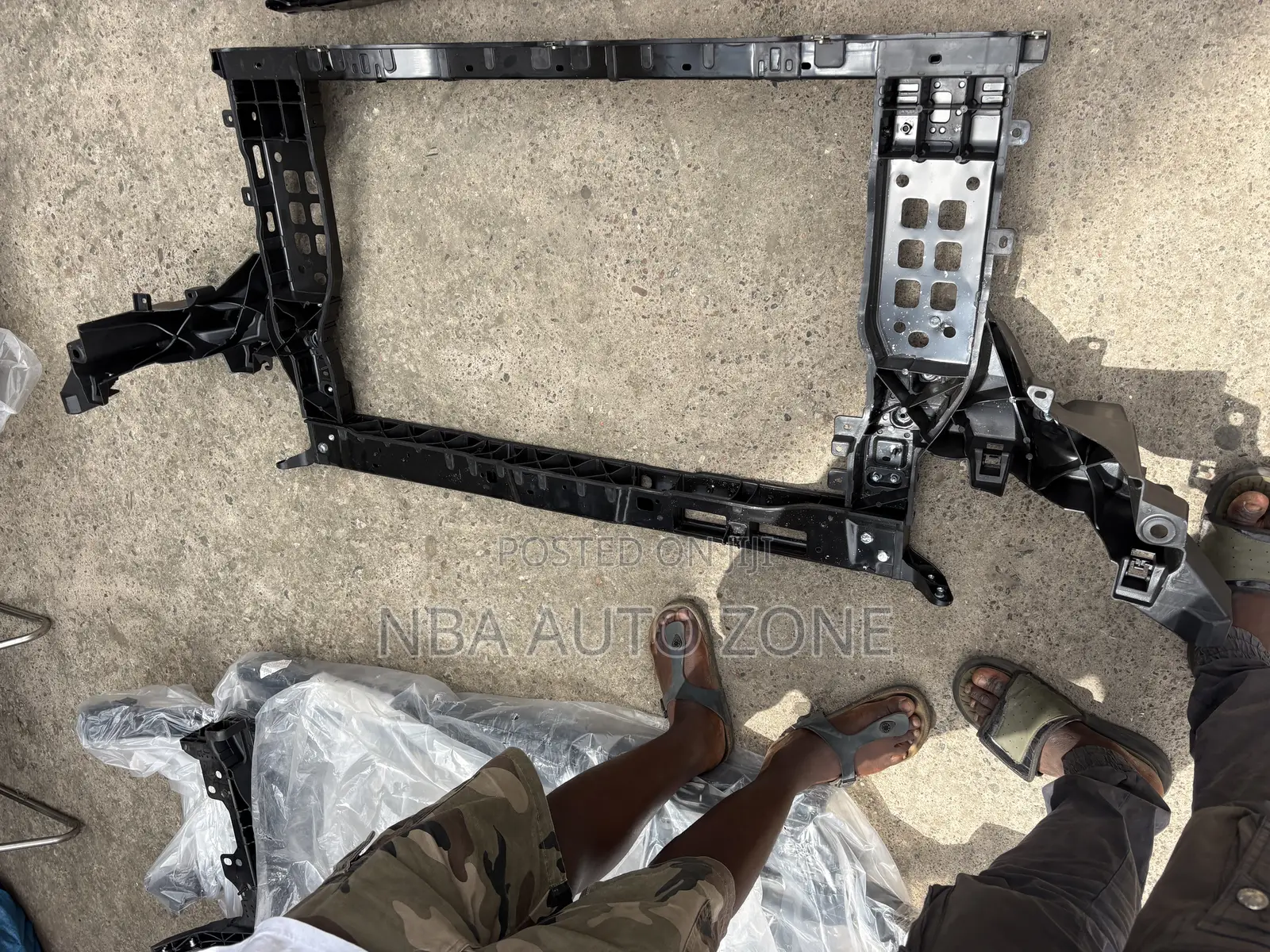 Hyundai Santa Fe 2016-20 Radiator Support