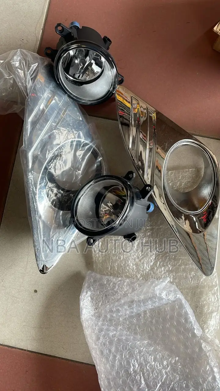 Toyota Camry Fog Light and Cover