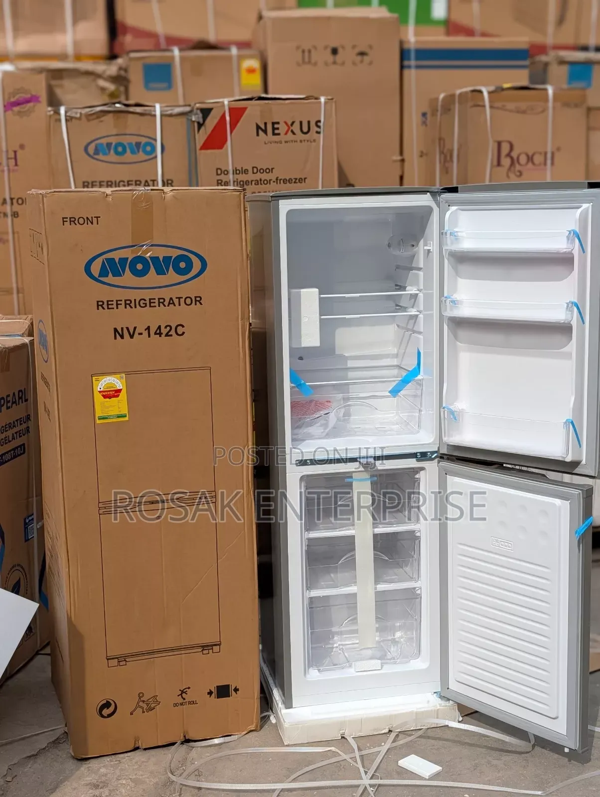 Novo *142* Bottom Freezer Fridge